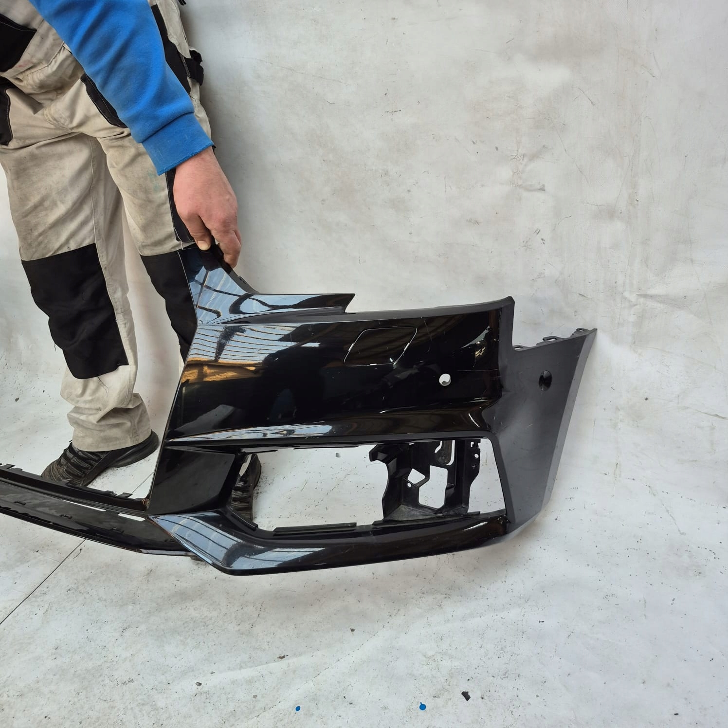 AUDI A4 8W B9 S-LINE 15-19 bumper front front 6XPDC SPR B.LADNY