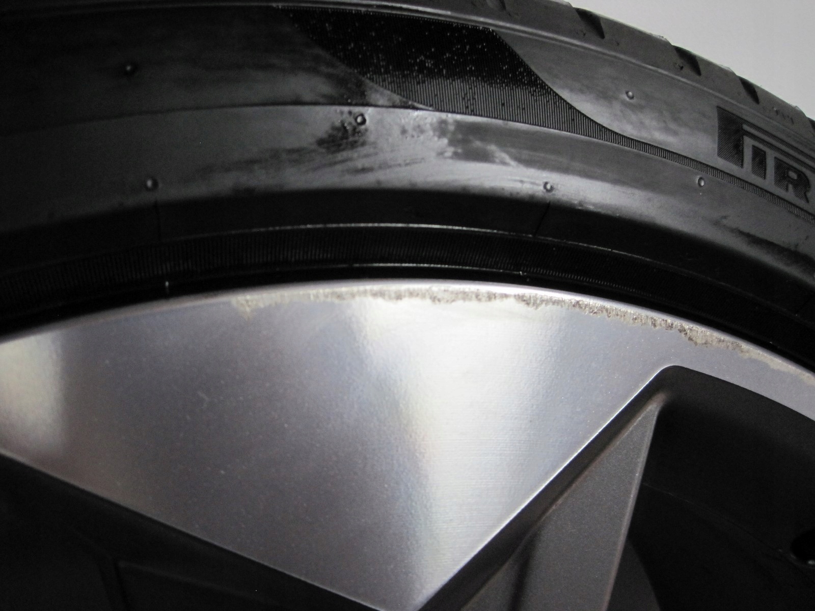 wheels discs tyres AUDI Q4 E-TRON 89A R21 5MM