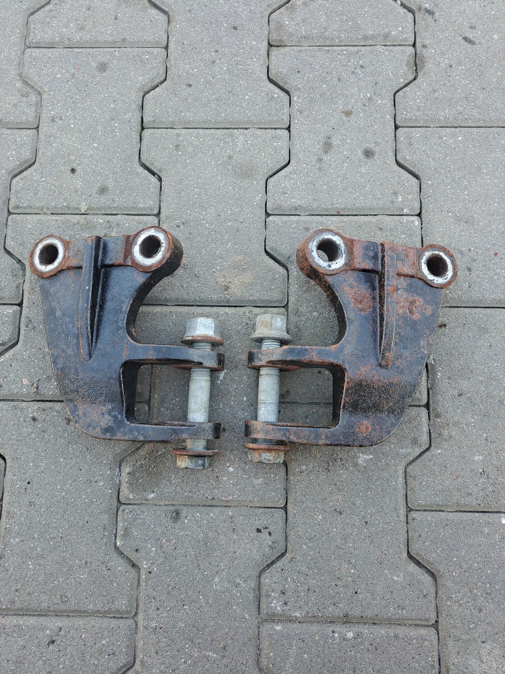 MOCOWANIE AMORTYZATORA TYŁ PRAWE LUB LEWE FORD F-MAX CARGO