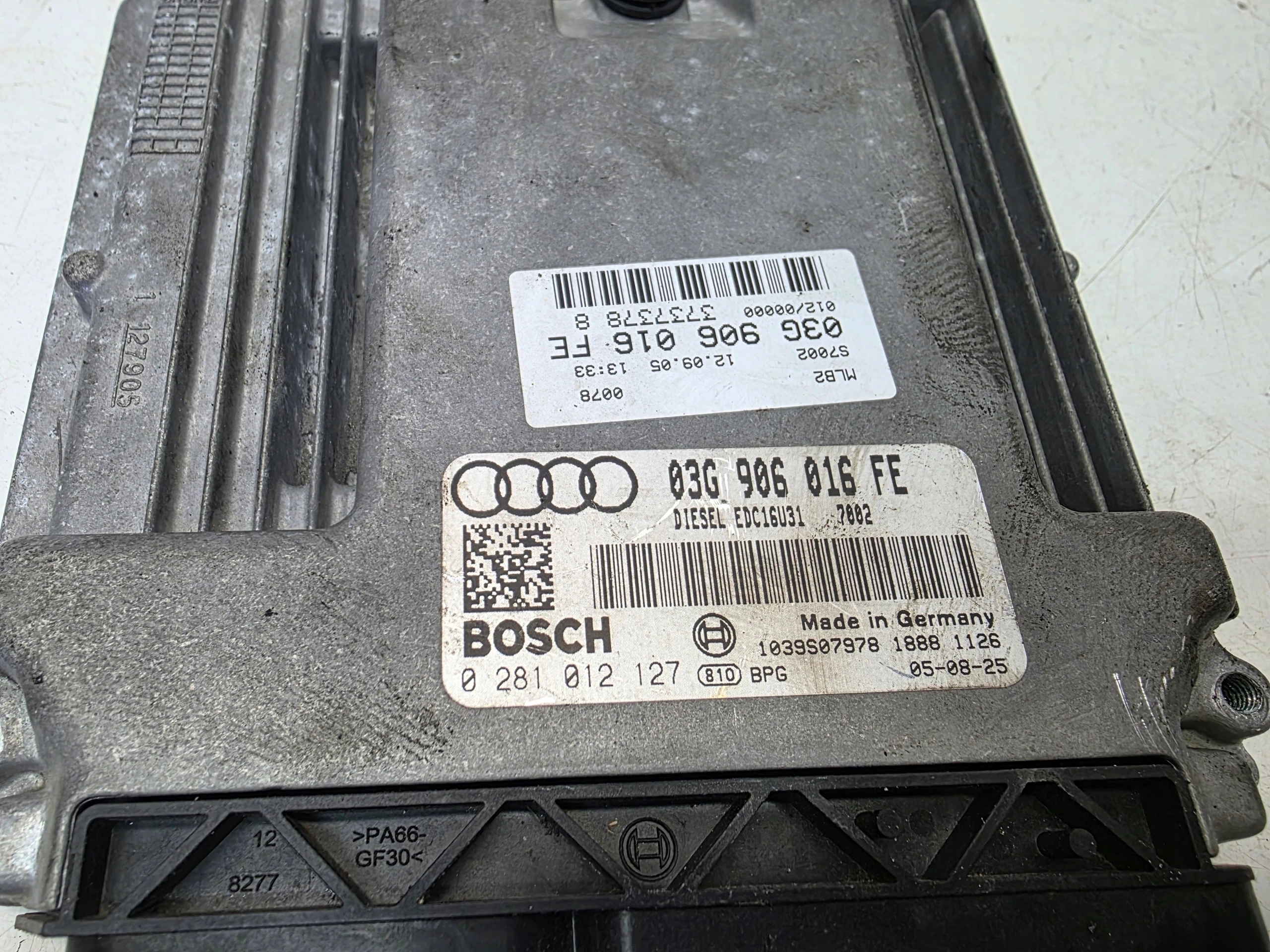 control unit computer of the engine AUDI A4 B7 VW 1.9 TDI BKE 03G906016FE