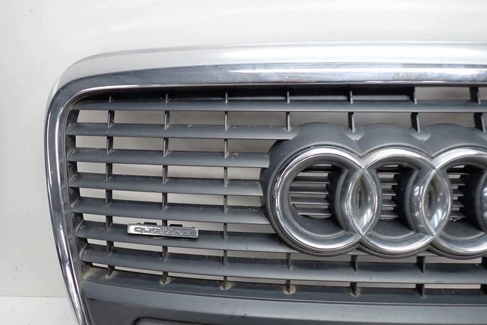 AUDI A6 C6 04- grille 4F0853651S