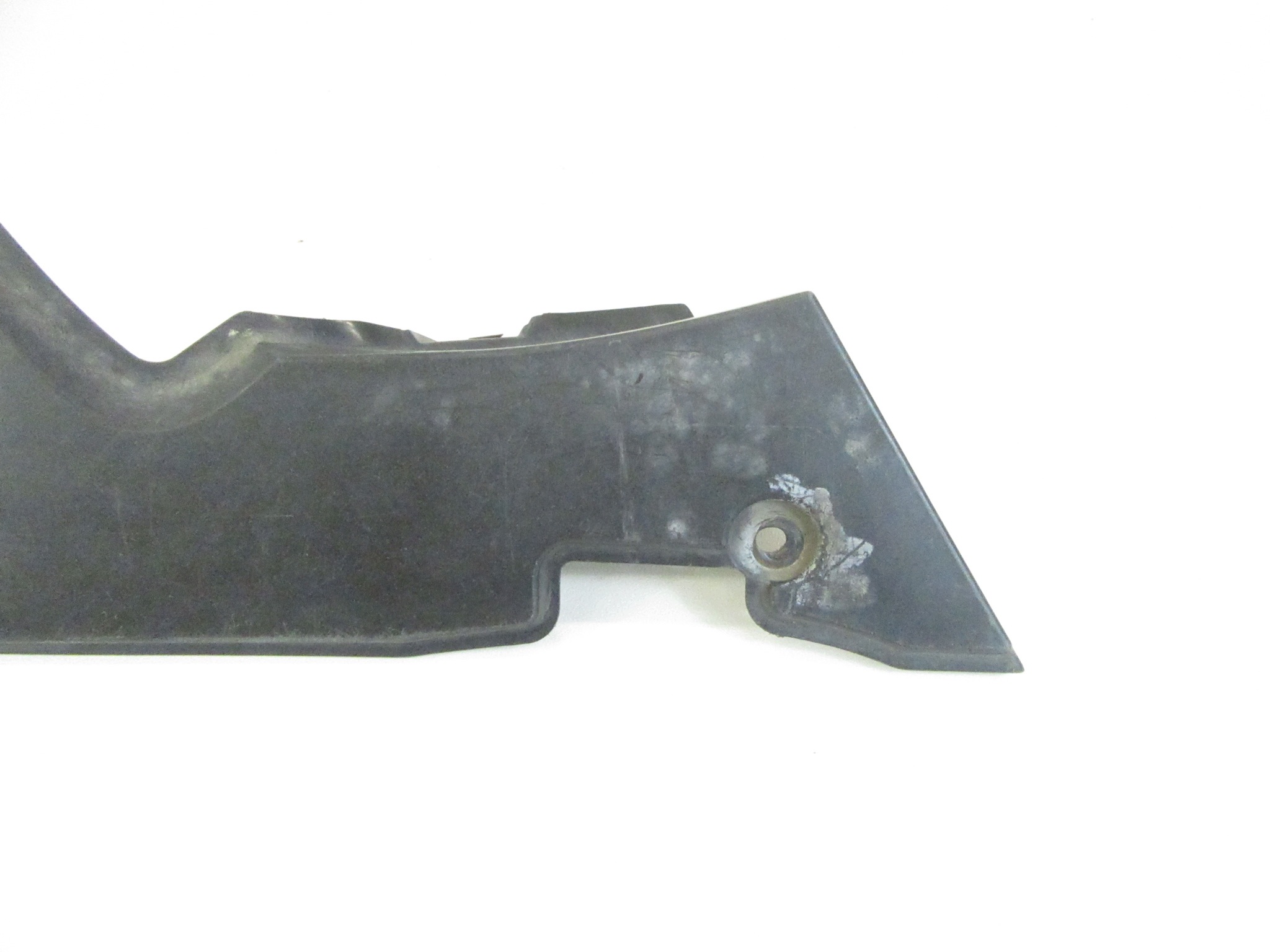 cover tanks chassis left BMW e60 e61 sedan KOMBI