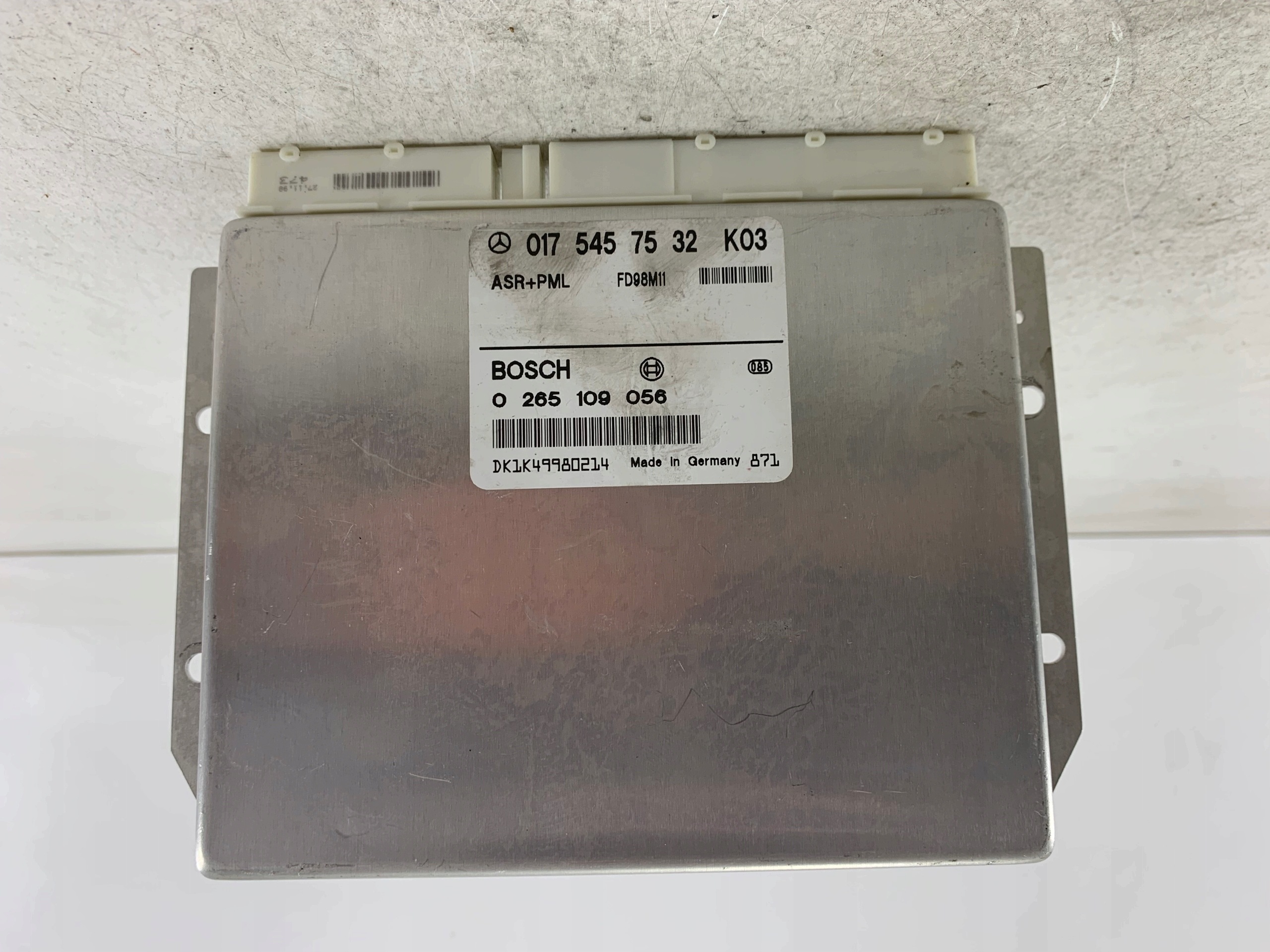MERCEDES W210 module control unit ASR 0175457532