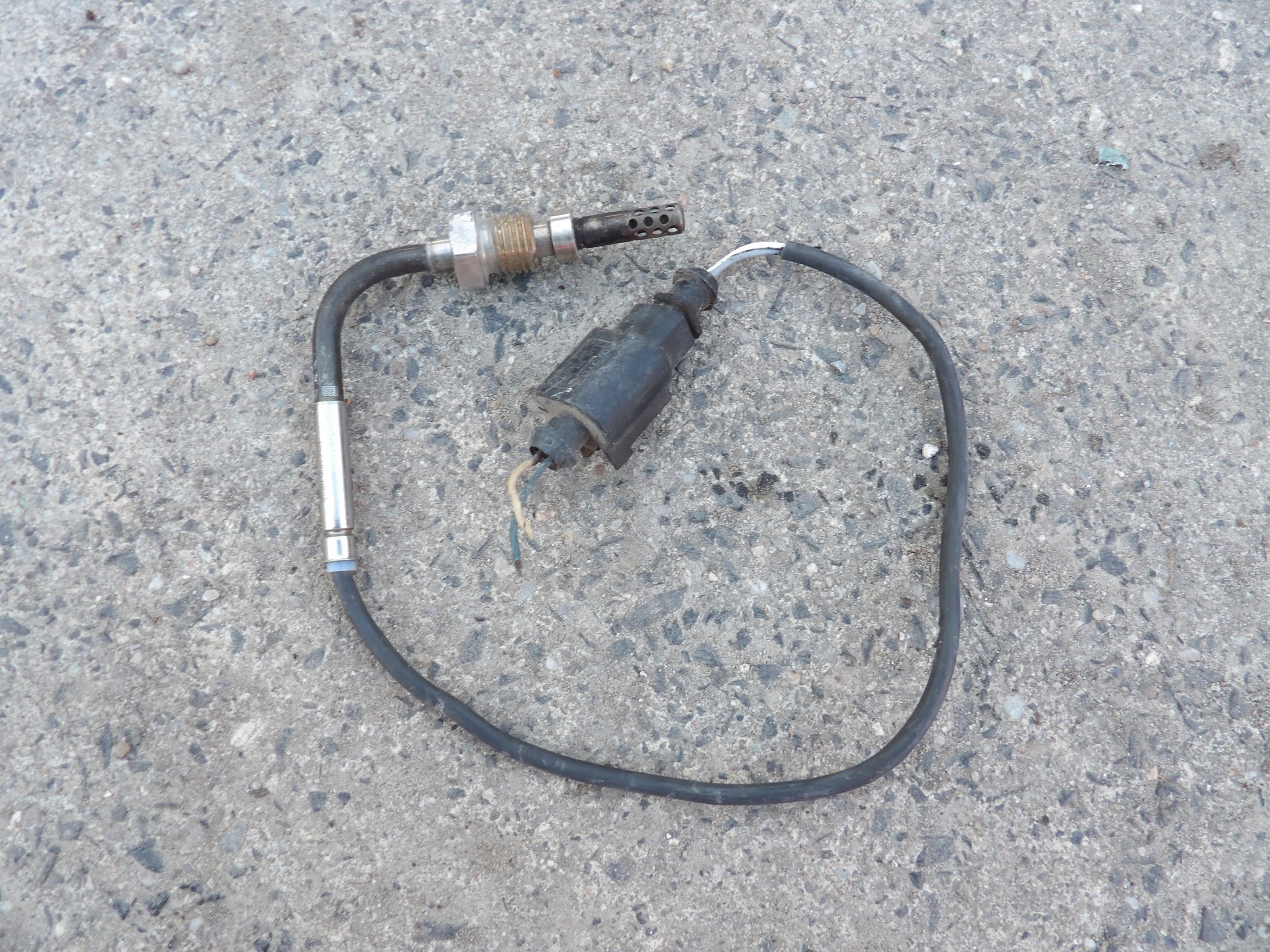 AUDI A8 D3 4.0 TDI Sensor TEMPERATURY Gase