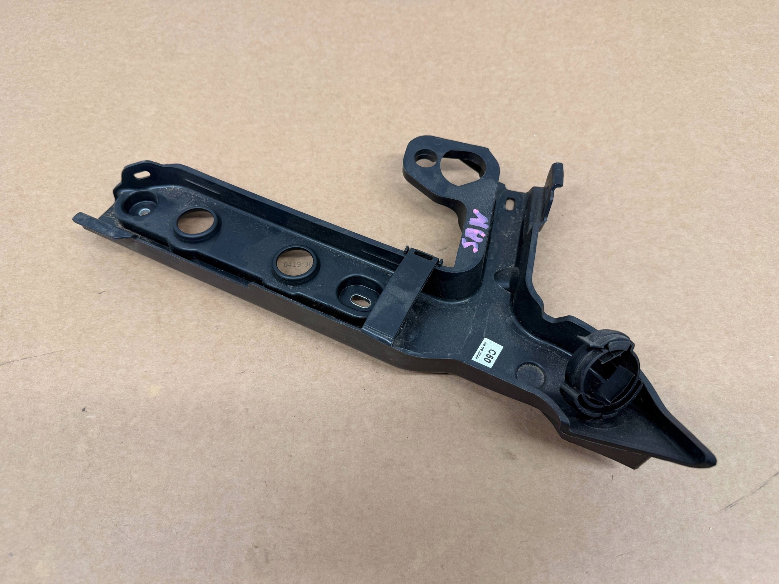 Sandero III Console 242961746R
