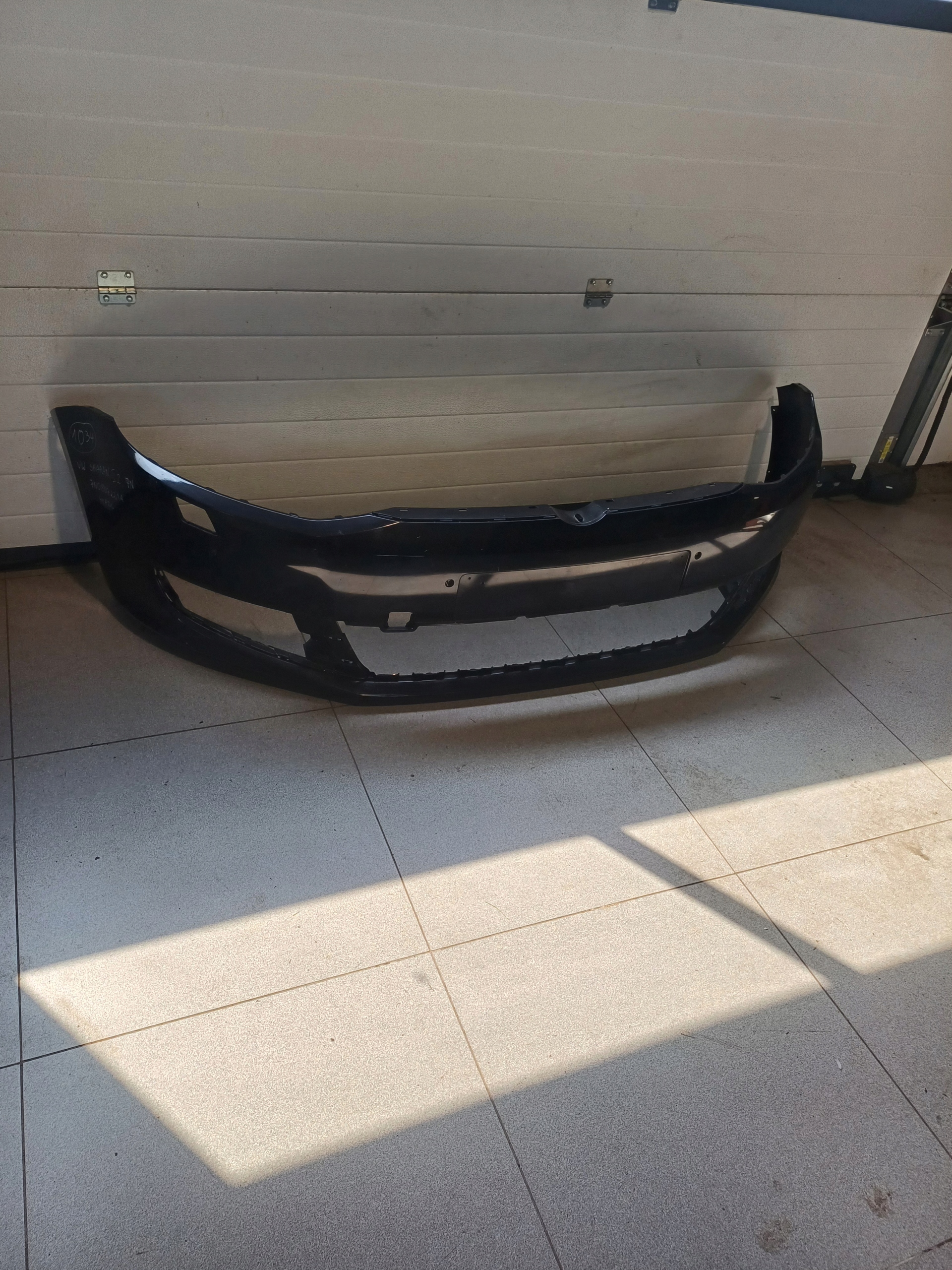 bumper front front VW SHARAN 2 II 7N0807221A 4 X PDC washer