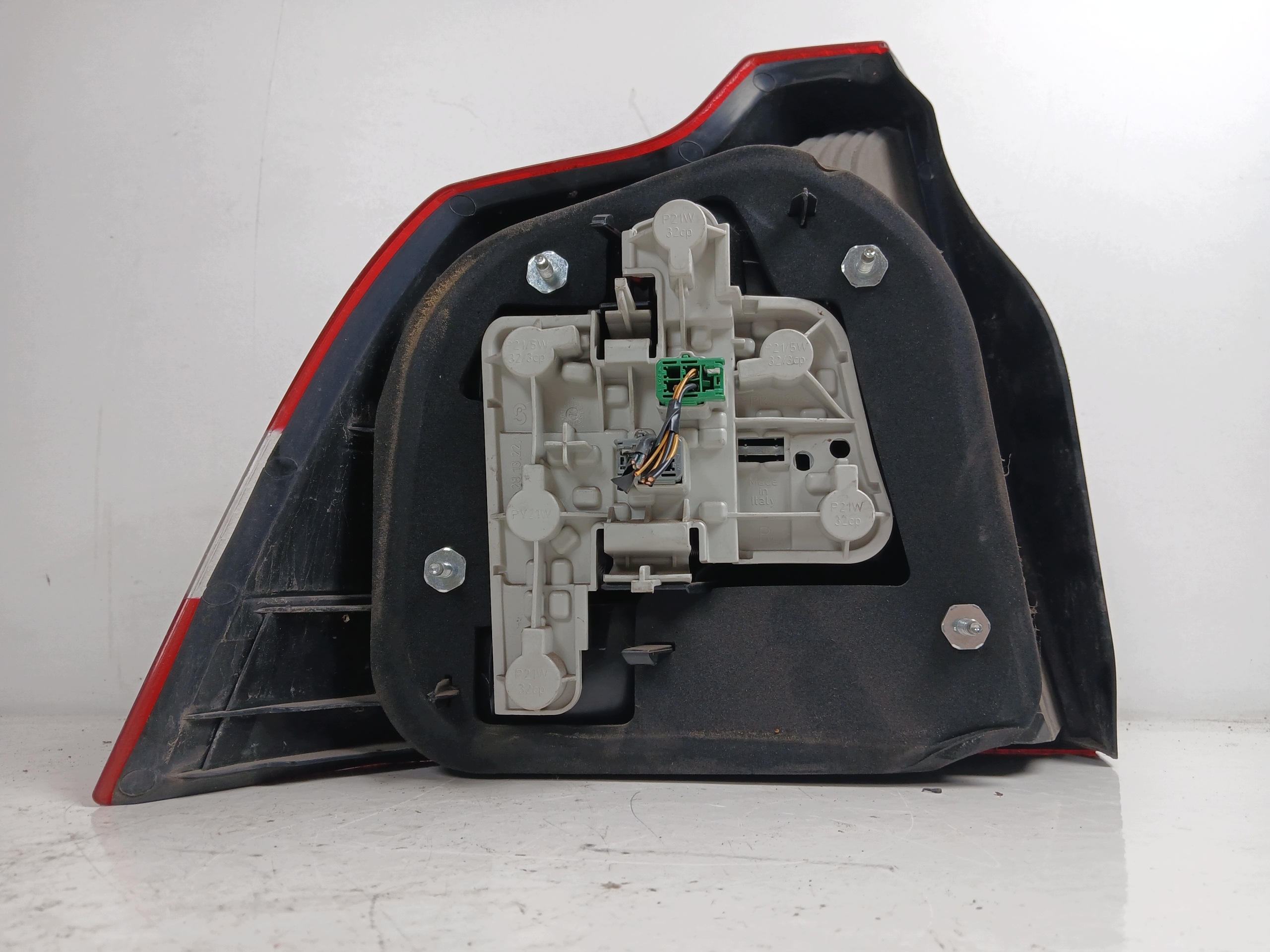 VOLVO S40 II light right rear part LADNA