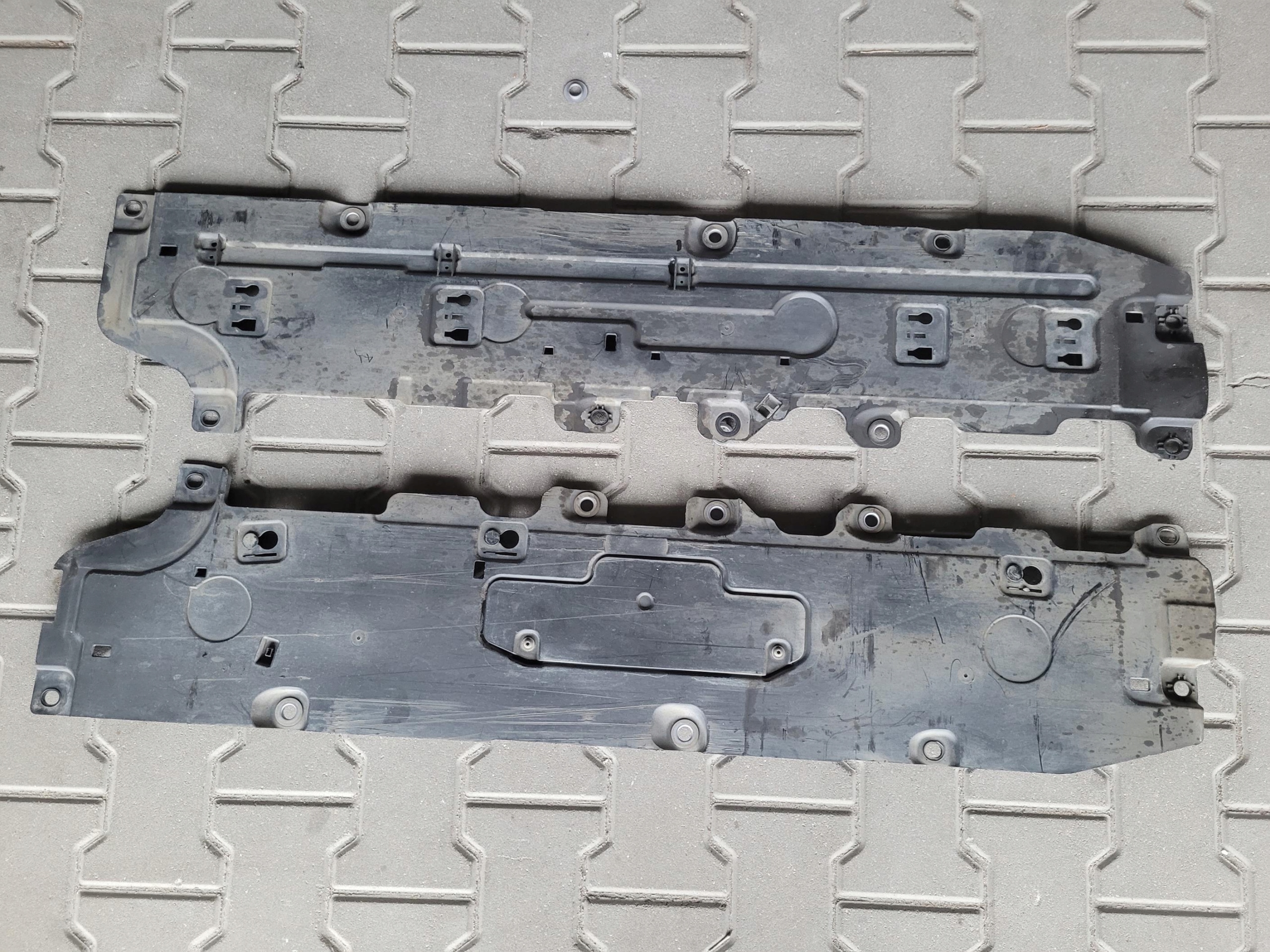 cover chassis left 31497351 VOLVO S90 II V90