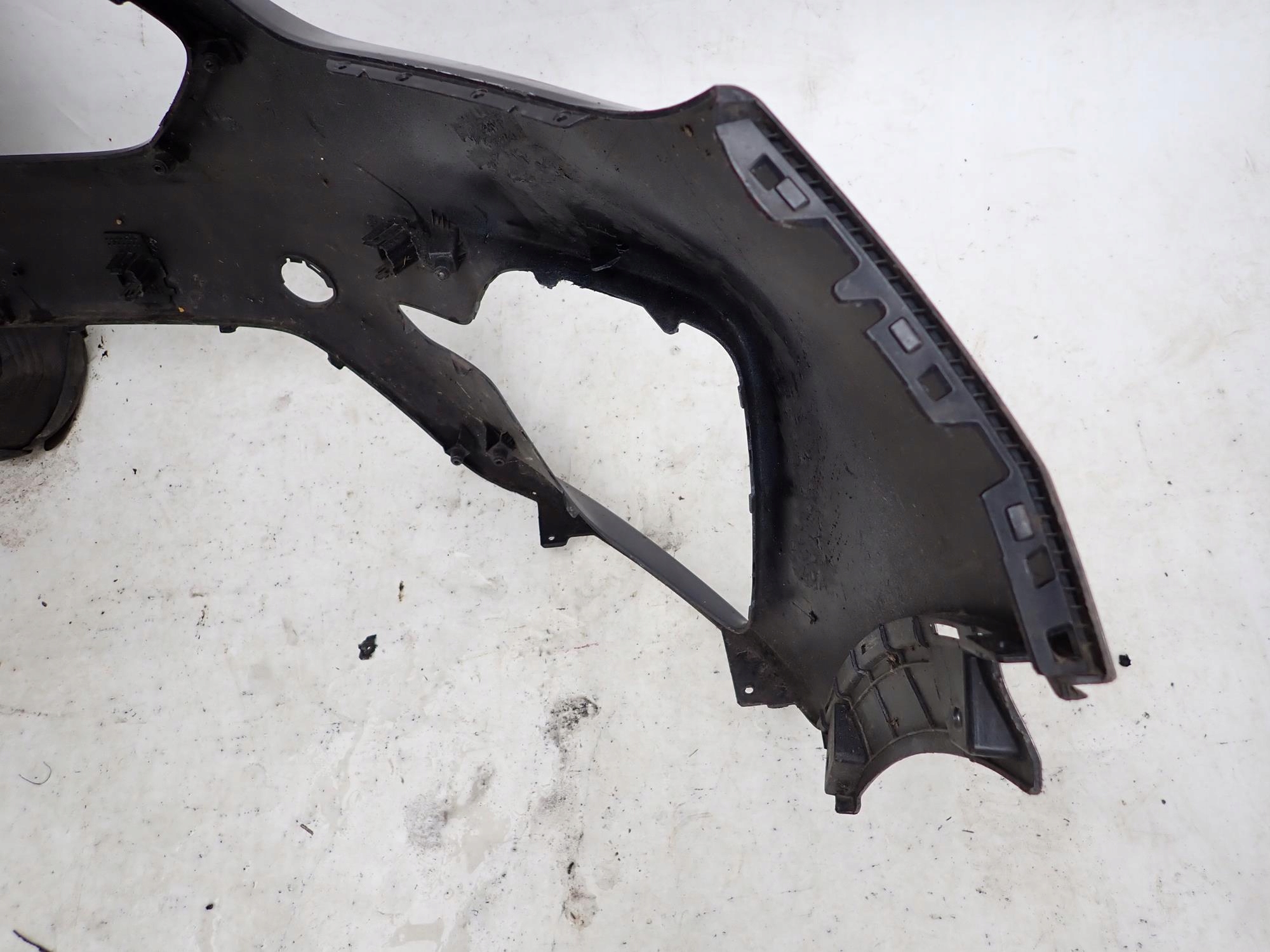 KIA NIRO and 1 LIFT 19-21 bumper front front PDC