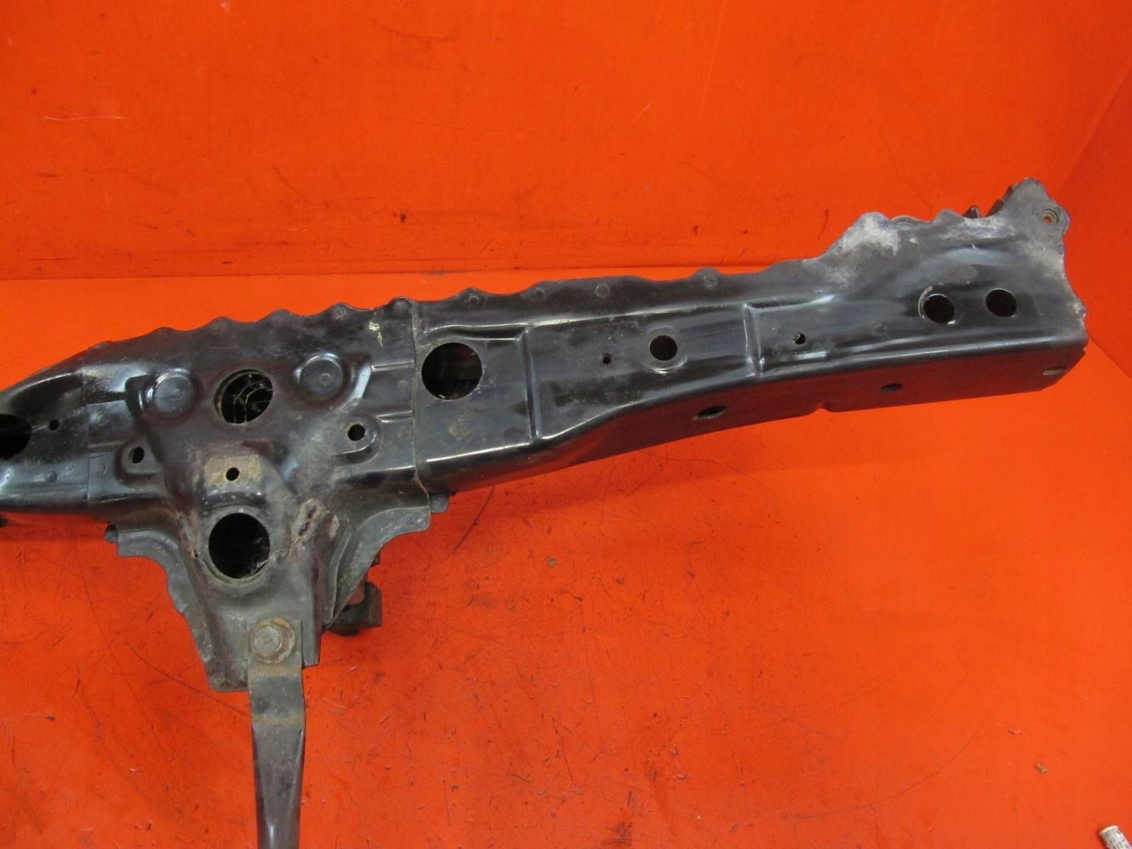 TOYOTA PRIUS 3 III W3 sider pillar below radiator front 202