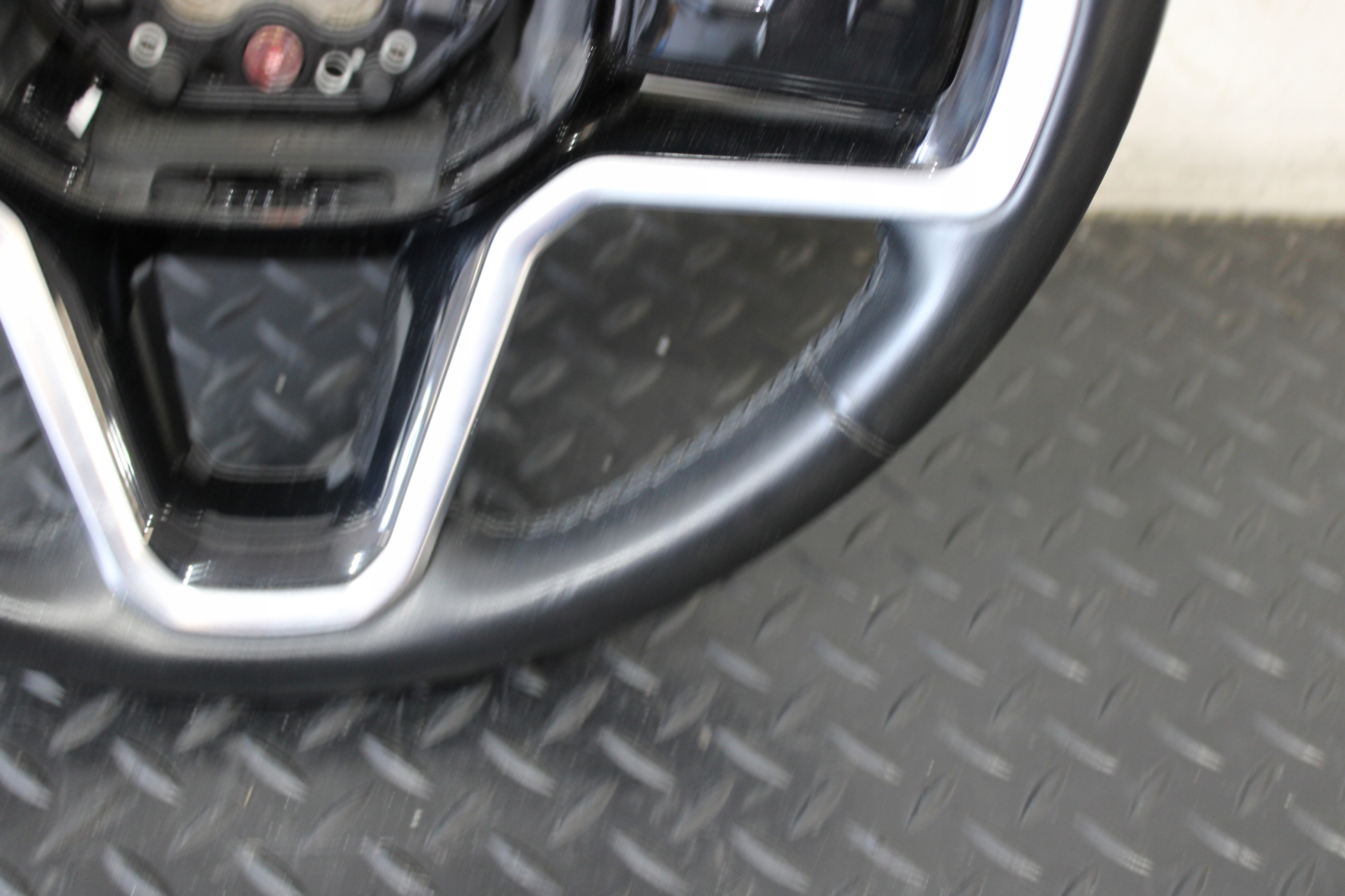 lenkrad MULTIFUNKCJA LAND ROVER EVOQUE II 2 L551