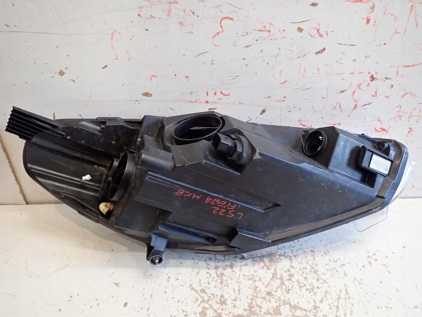 light front front left FORD FIESTA MK8 2017