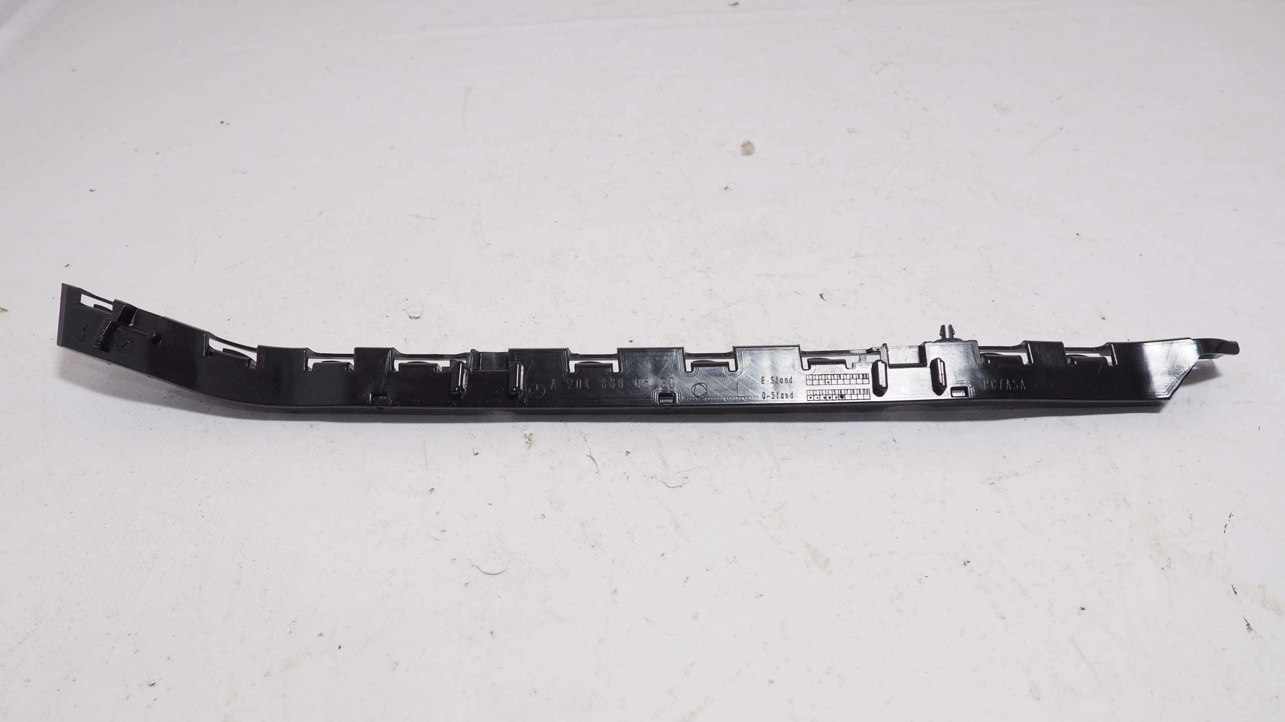 Mercedes C Klasa W204 bumper bracket left rear part A204880530