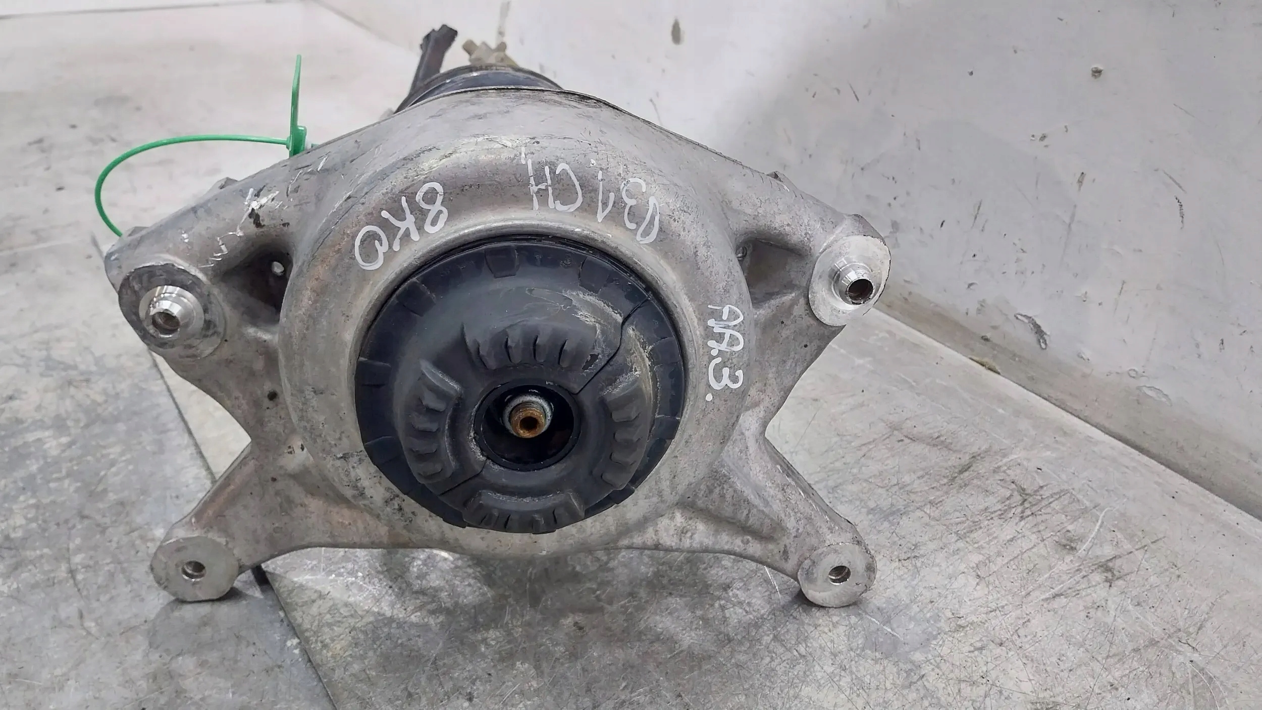 shock absorber front left 8K0413031CH AUDI A4 B8 A5 Q5