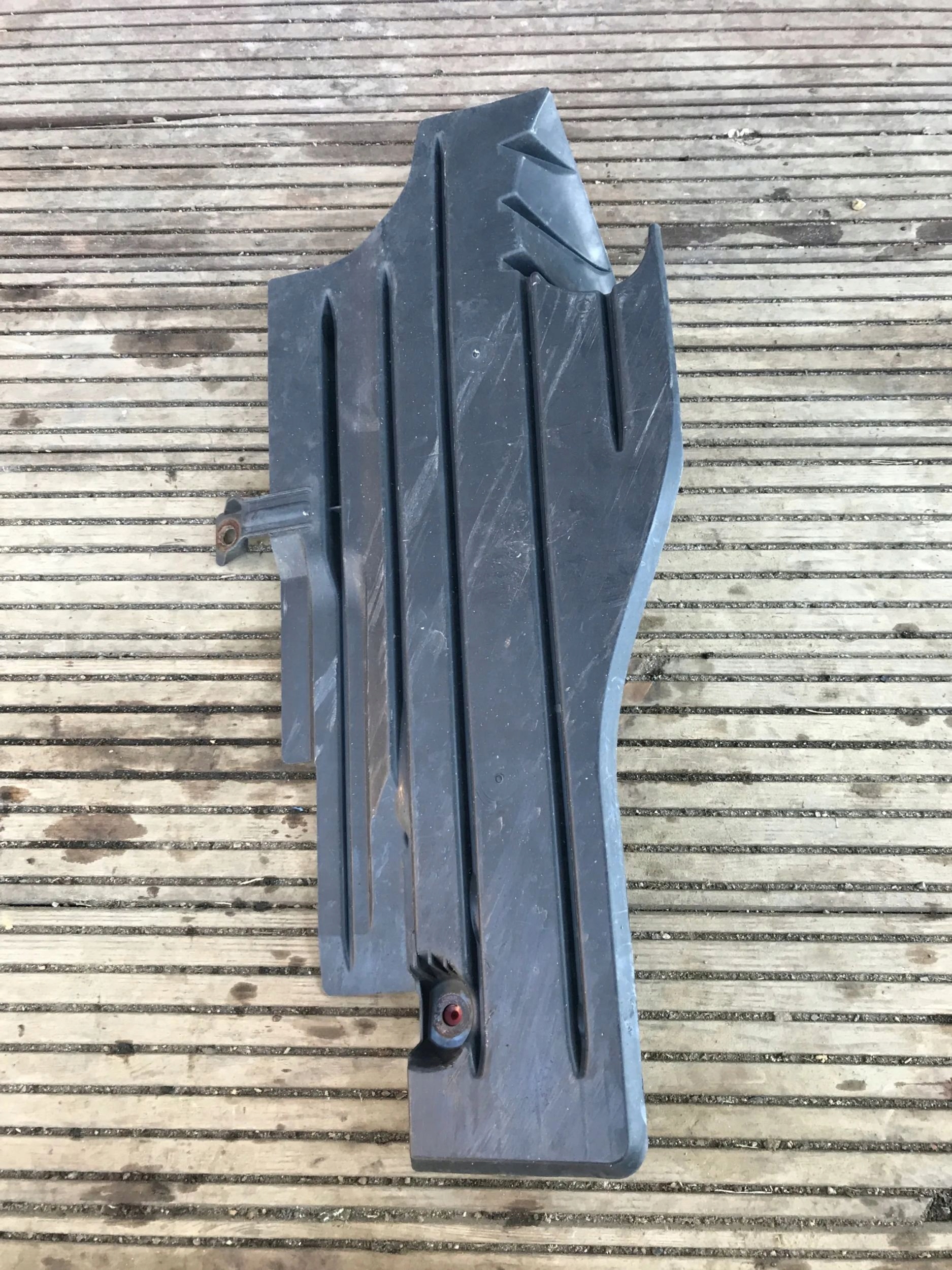 cover chassis FORD FOCUS MK3 HB AV61-R11779-AF