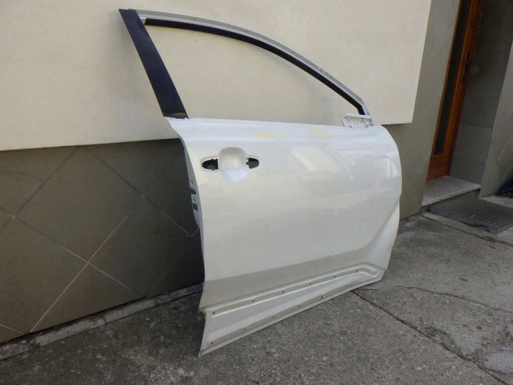 TOYOTA C-HR CHR 2016- door right front