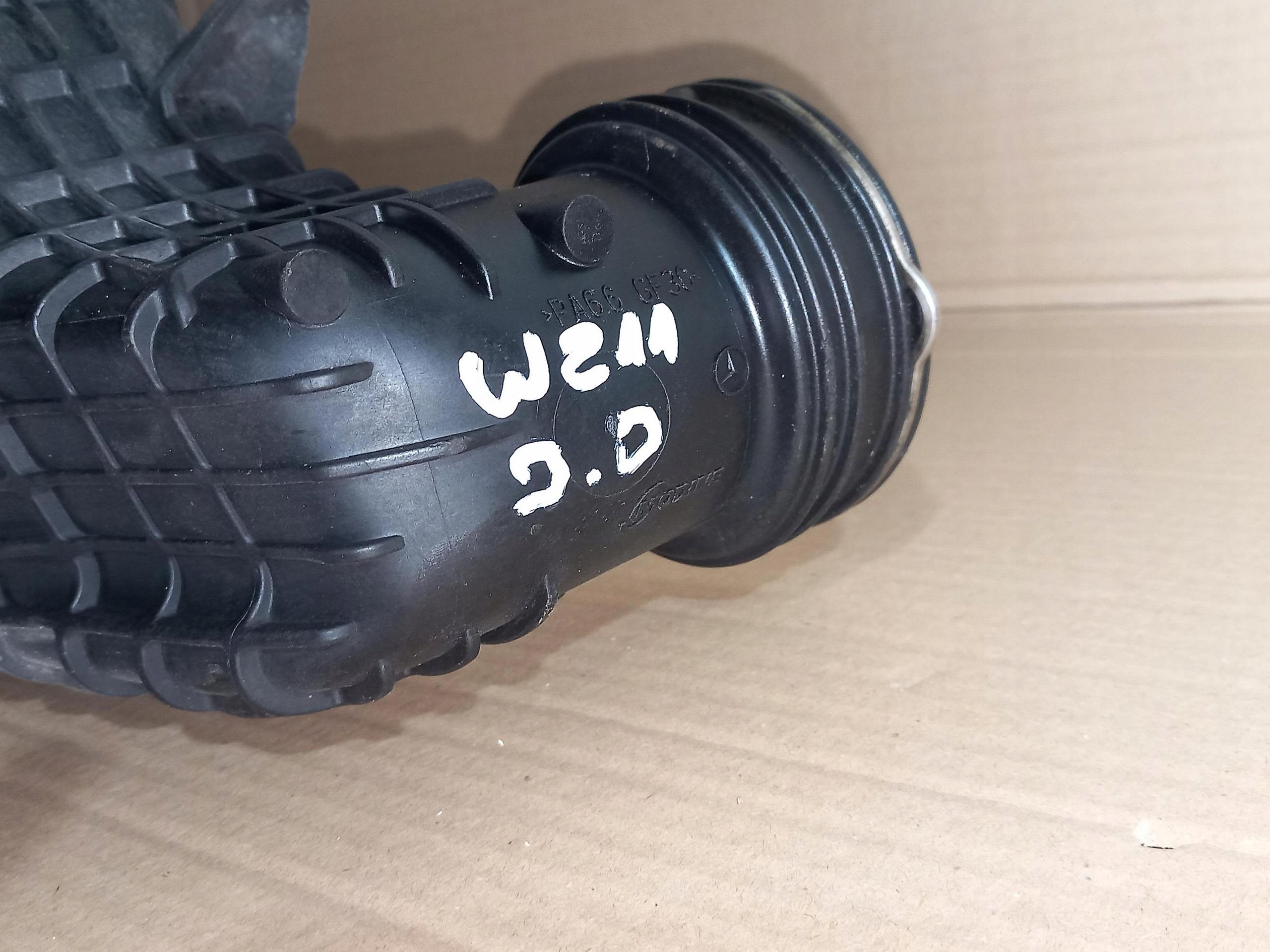 intercooler MERCEDES E-KLASA W211 3.0 V6 CDI A2115003902 02-09