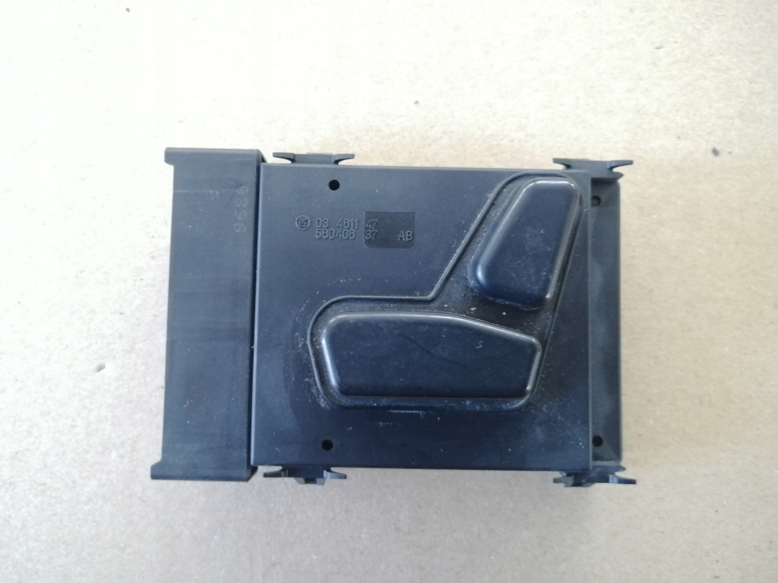 PANEL switch seat left front 56040637AB JEEP GRAND CHEROKEE WK III