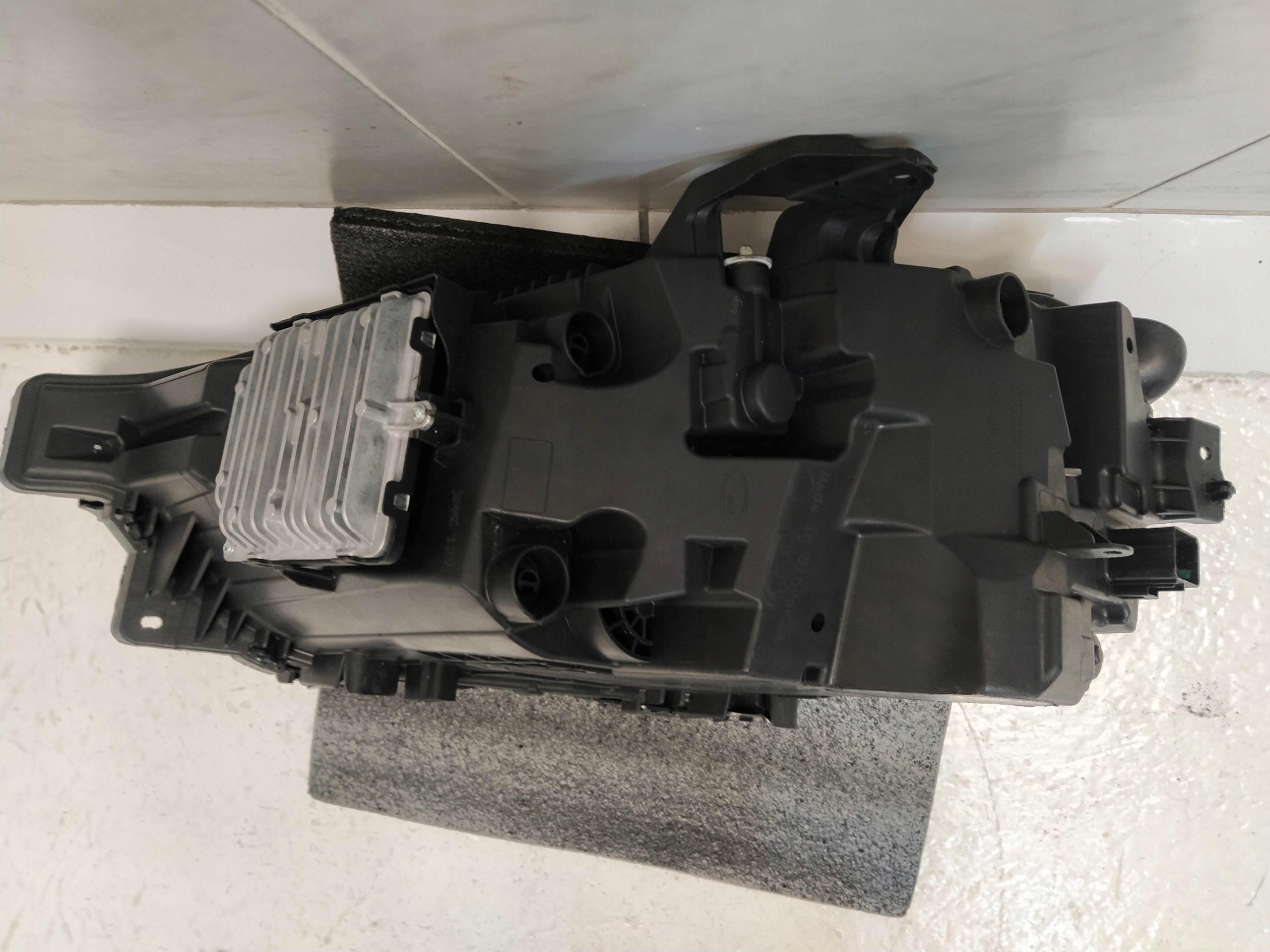 VOLVO XC60 II REFLEKTOR light front right LED MID complete control unit