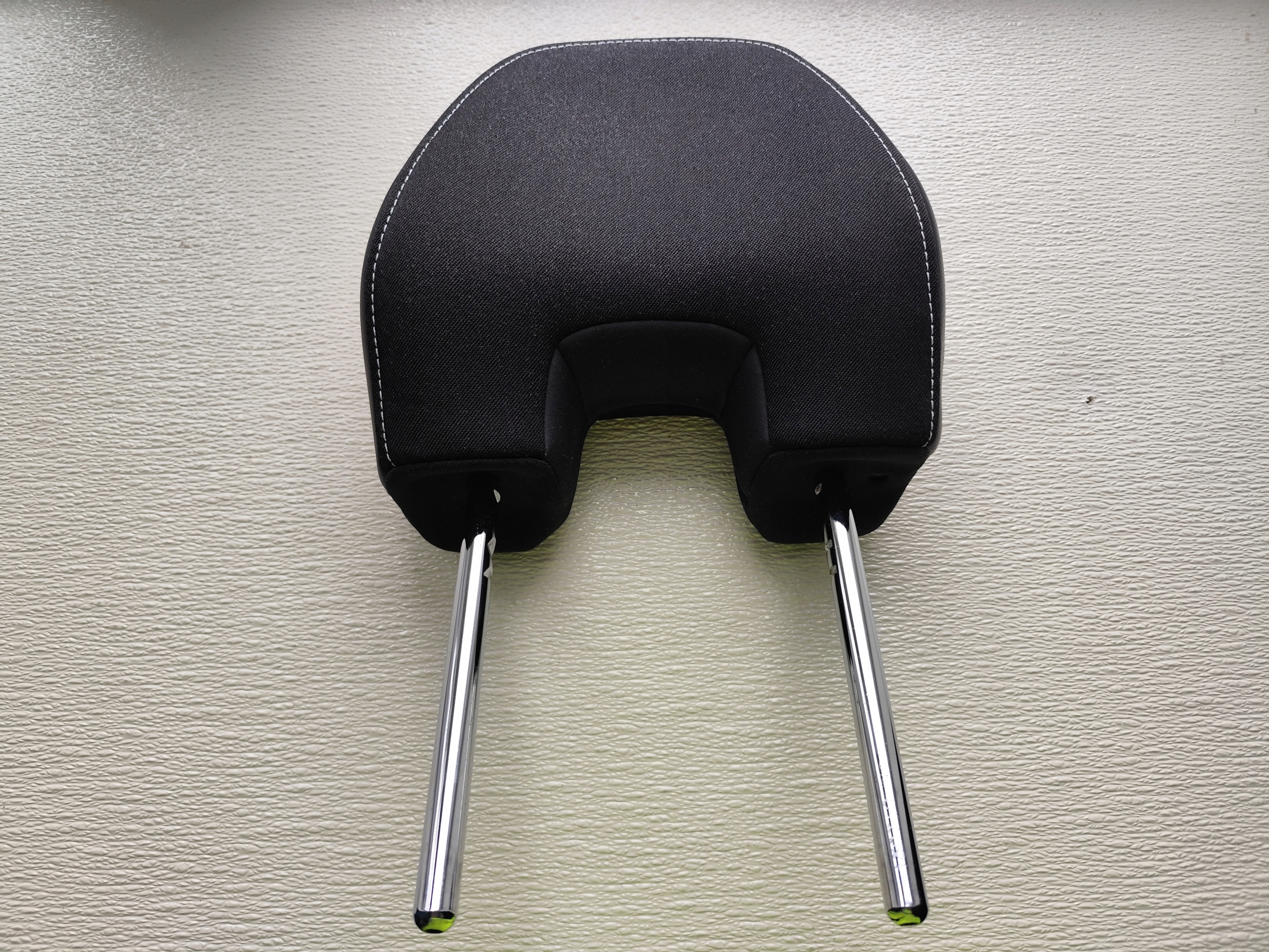VOLVO V40 II 2016 rest seat front