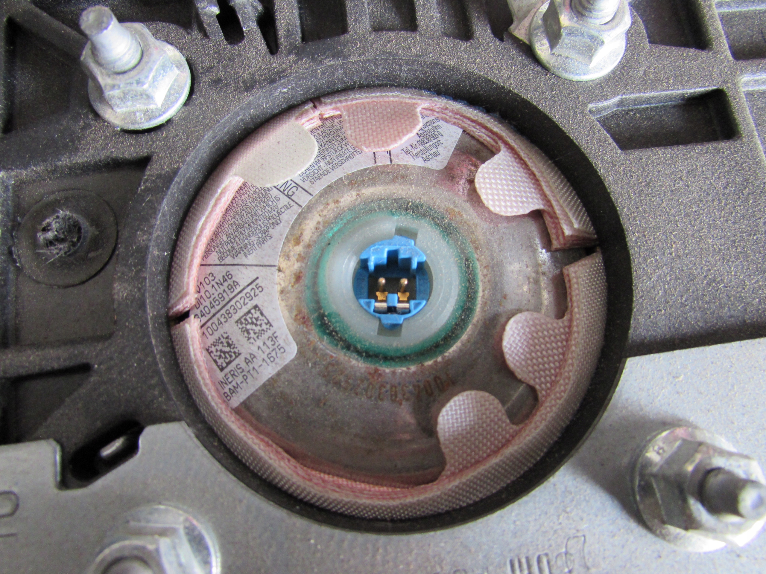 торпеда Подушки peugeot 3008 и 09-13r