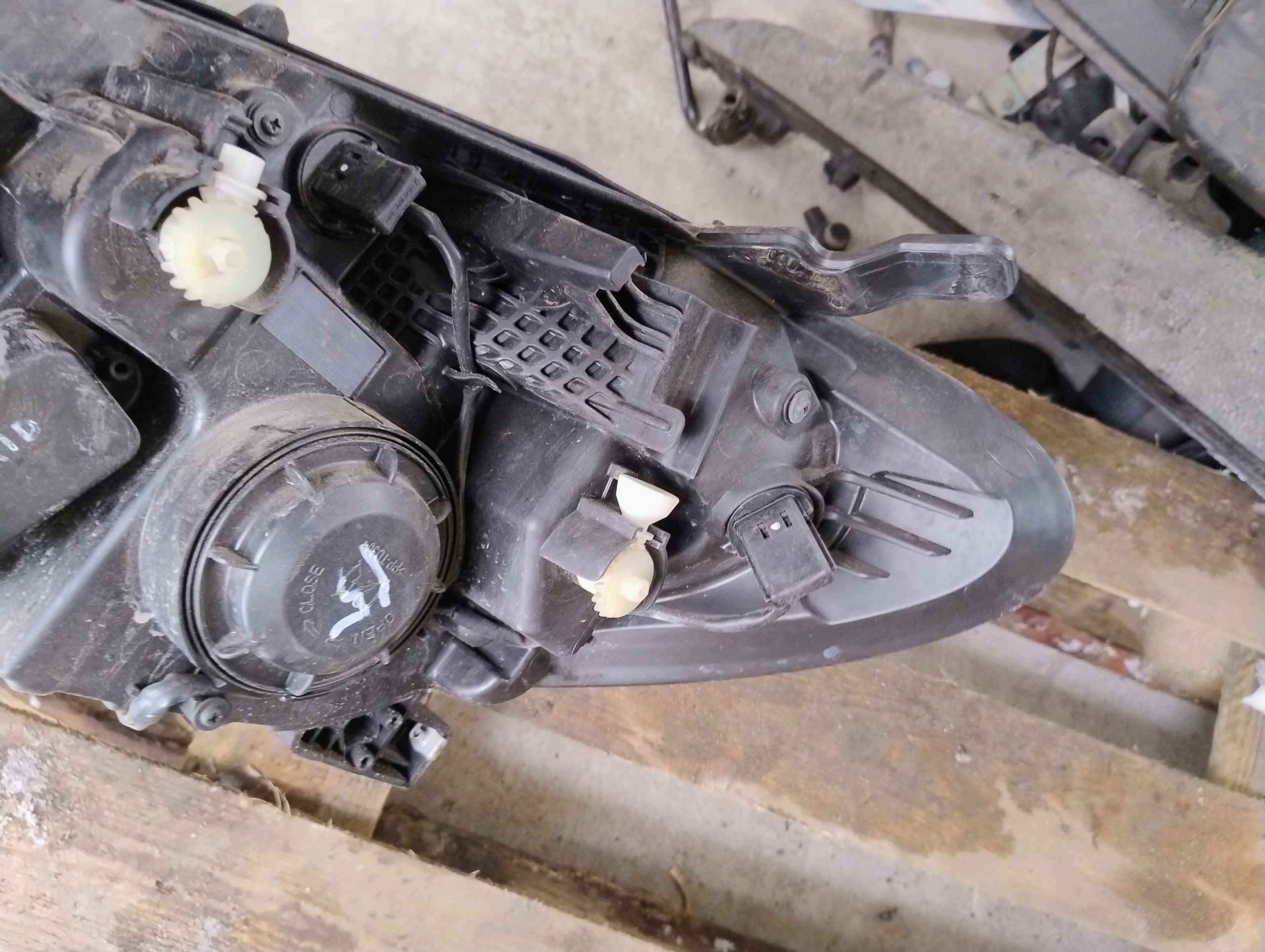 Reflektor right front right front light Opel Mokka A Europa