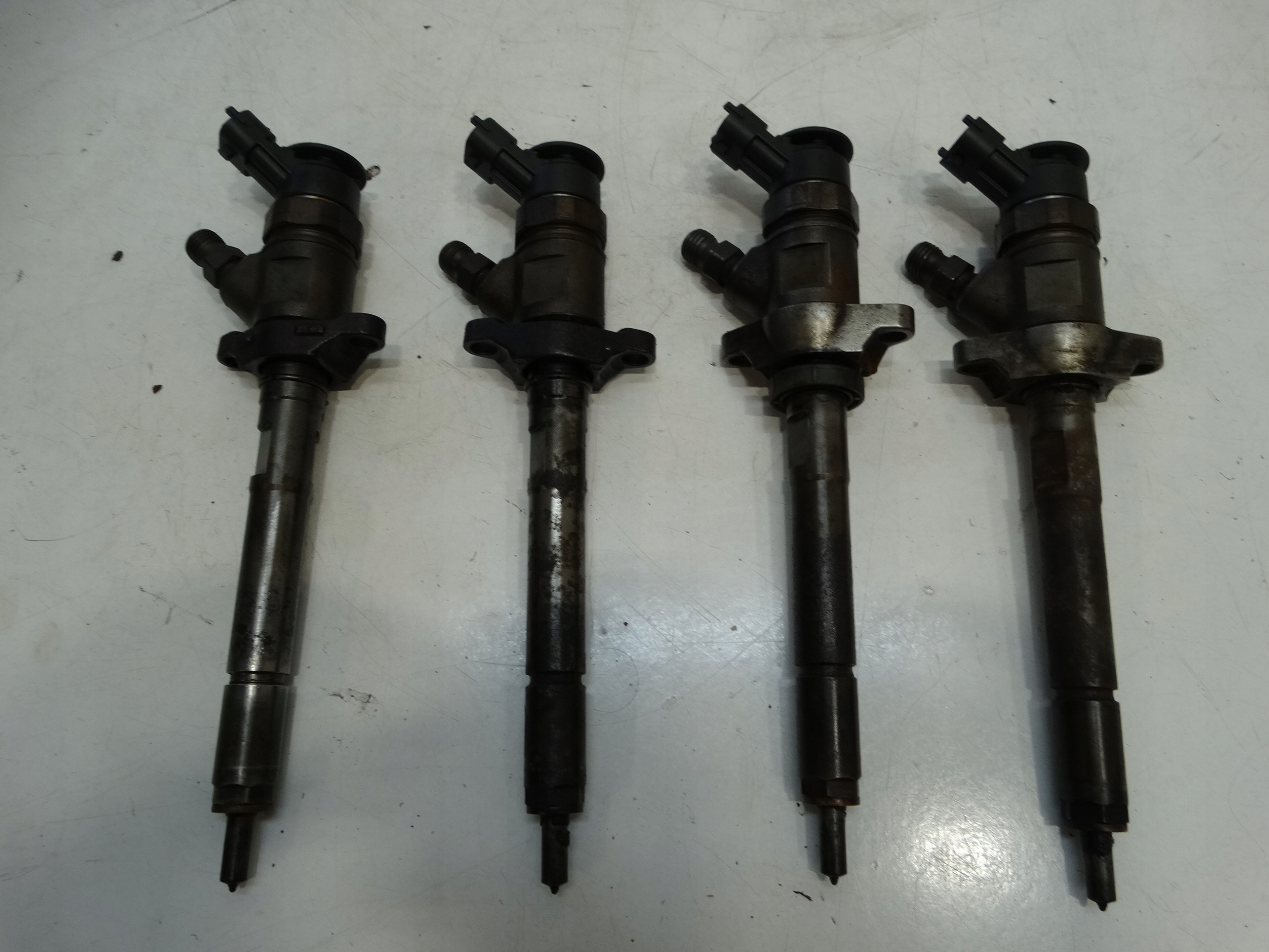 injector PEUGEOT CITROEN 1.6HDI 0445110311