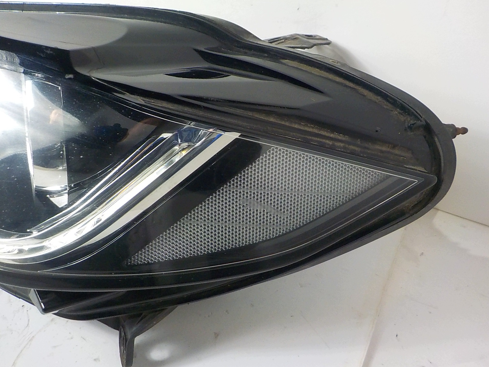 JAGUAR XE X760 XENON light left front front UK GX73-13W030-DG