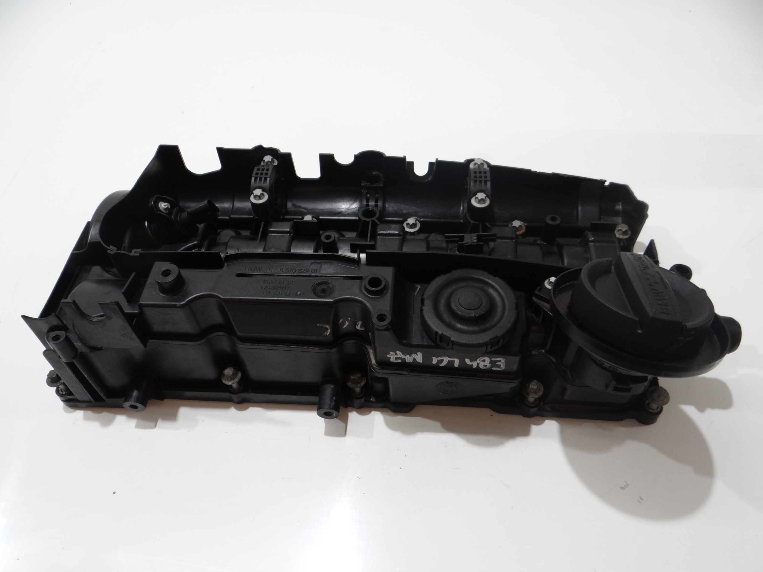 Abdeckung der Ventile BMW X1 E84 LCI N47D20C 8570829 (17193271)