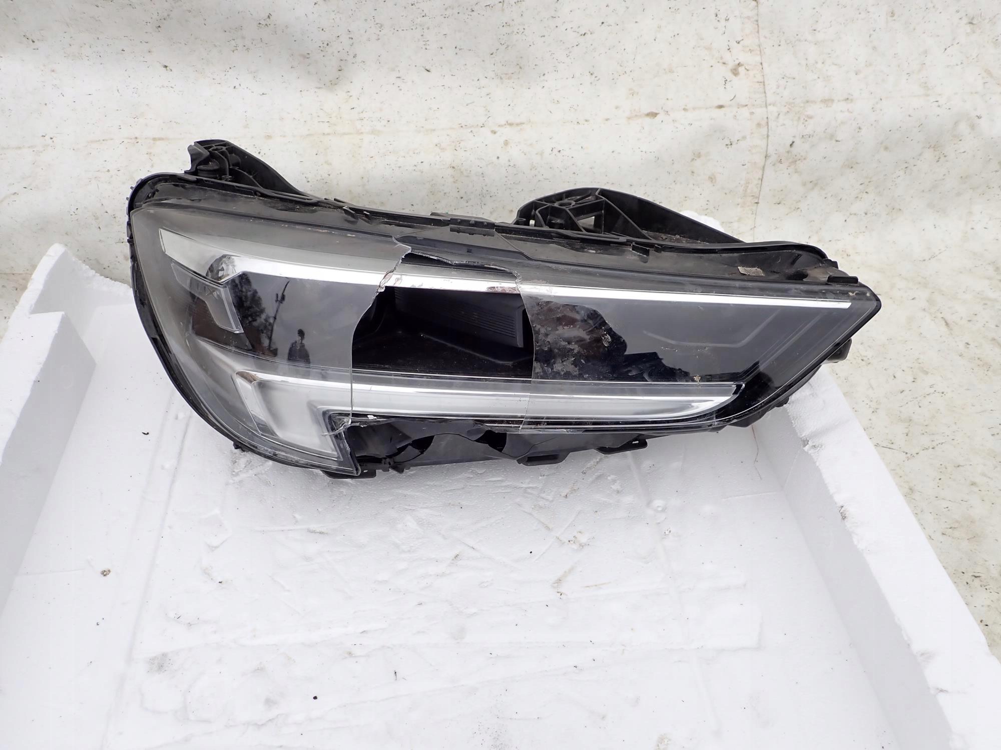 OPEL INSIGNIA B FL 20-22 PUSZKA light front right
