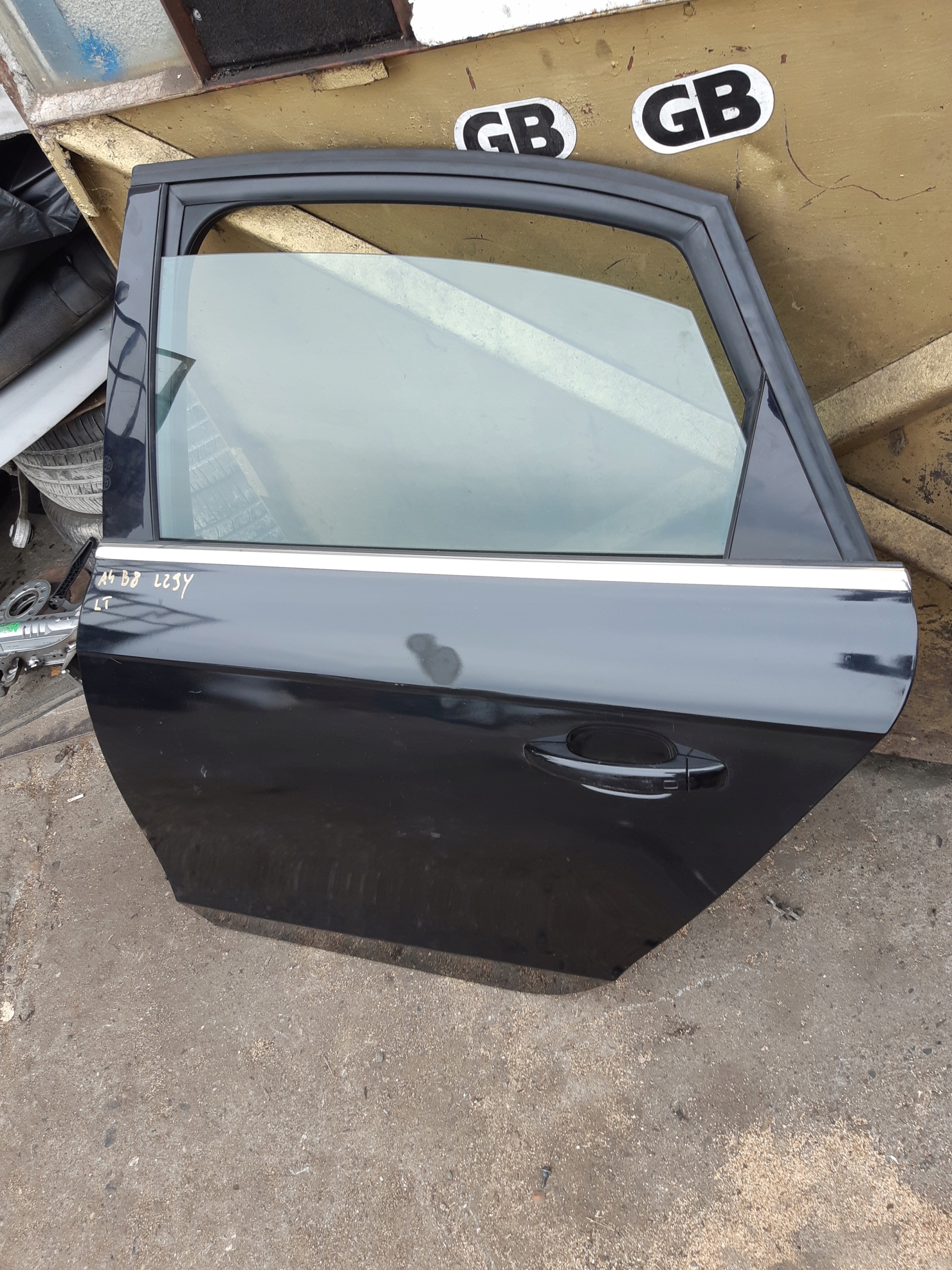 AUDI A4 B8 LZ9Y SEDAN DRZWI LEWE TYLNE LEWY TYŁ