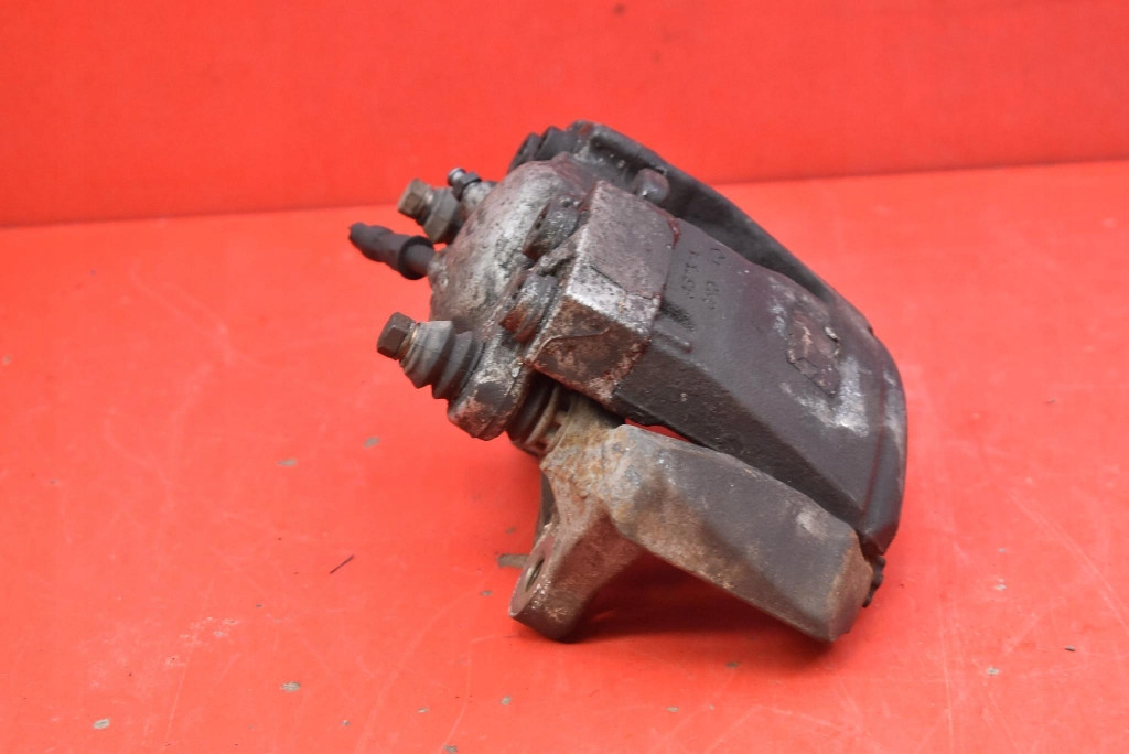 caliper brake right front 8K0106AH AUDI A4 B8 3.0 TDI 245 KM QUATTRO