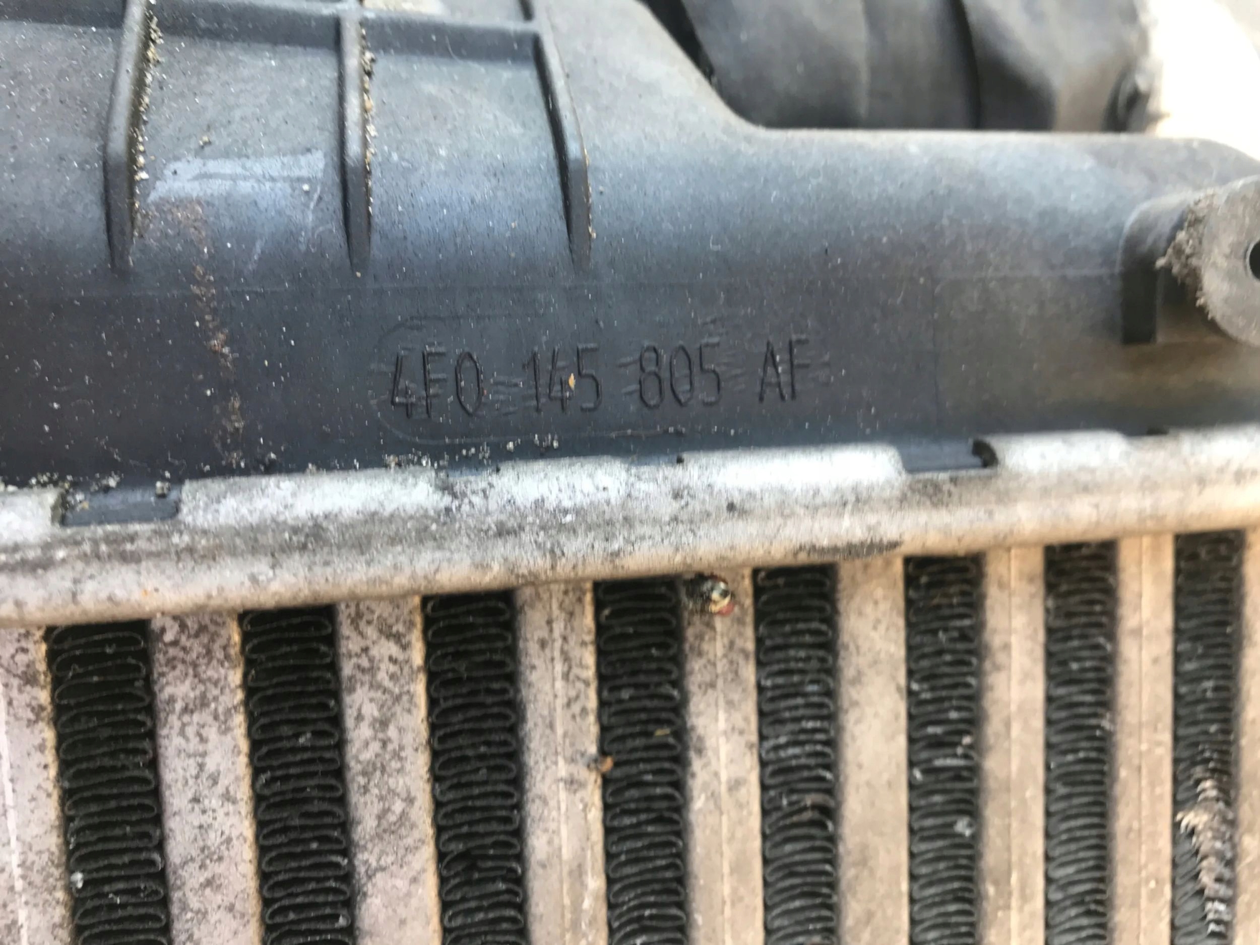 radiator intercooler left AUDI A6 C6 4F0145805AF