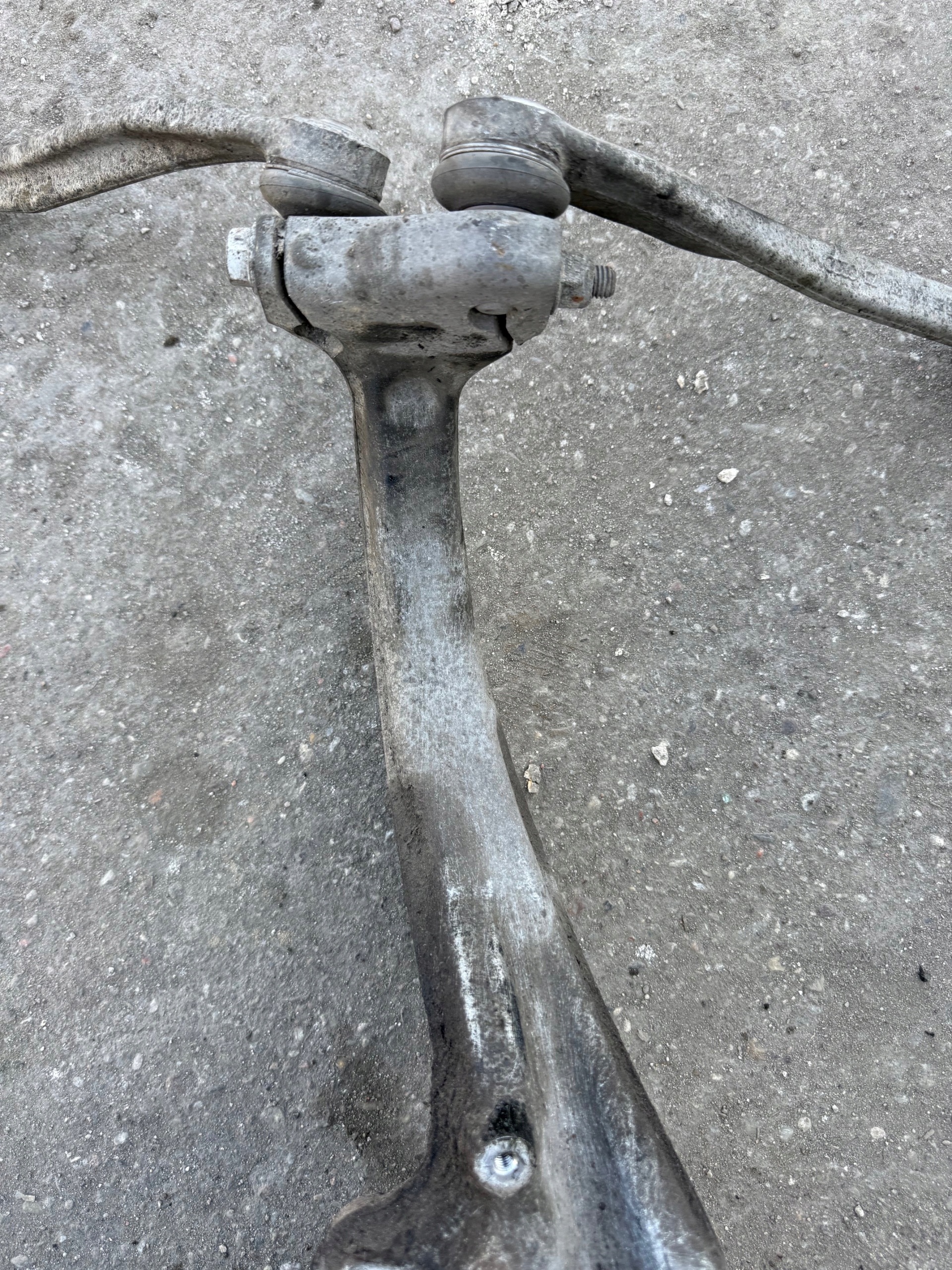AUDI A4 B8 A5 8T A6 C7 A7 4G swing right right front 8K0407258ABS
