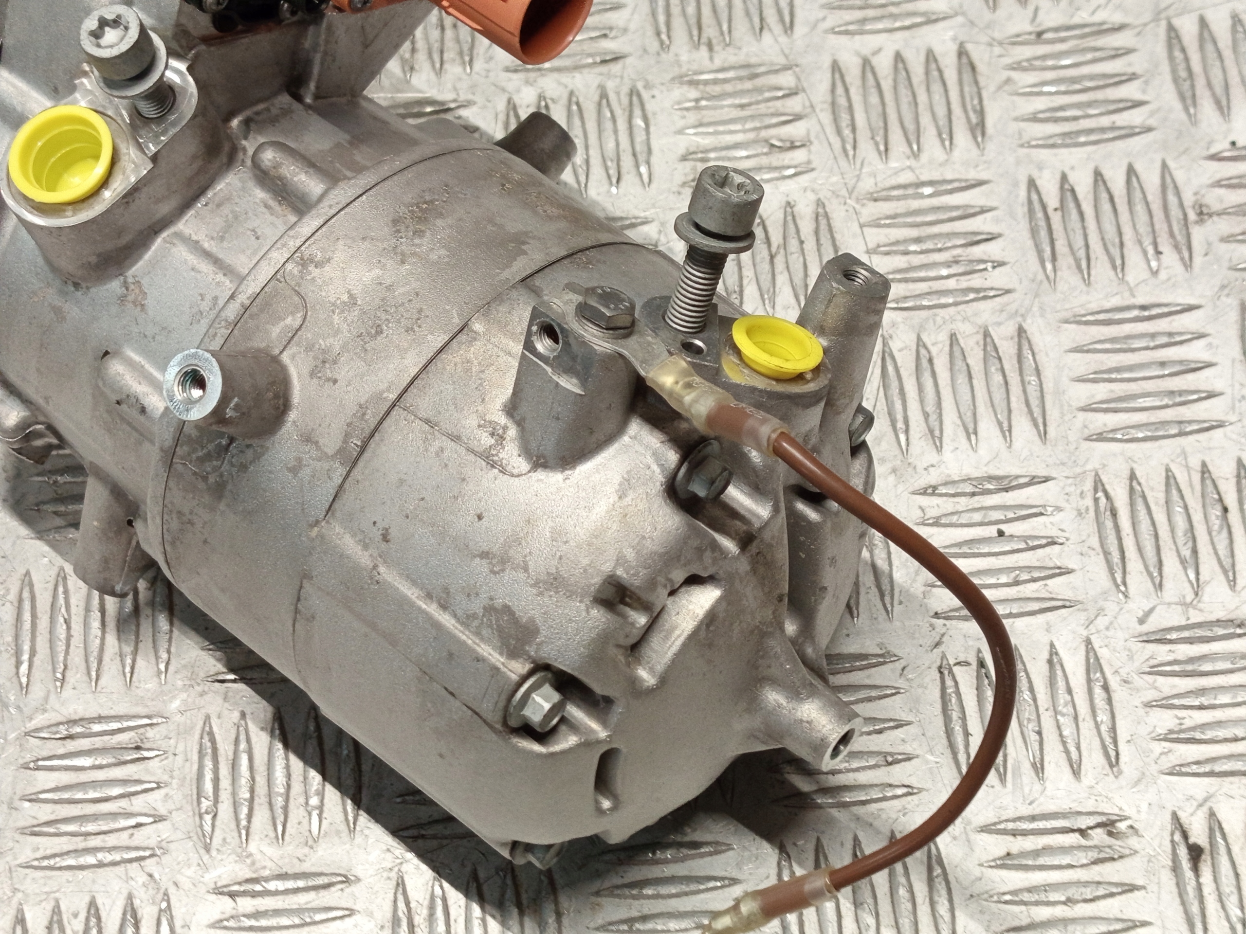 BMW OE 5A7D233 I4 G26 компрессор кондиционера