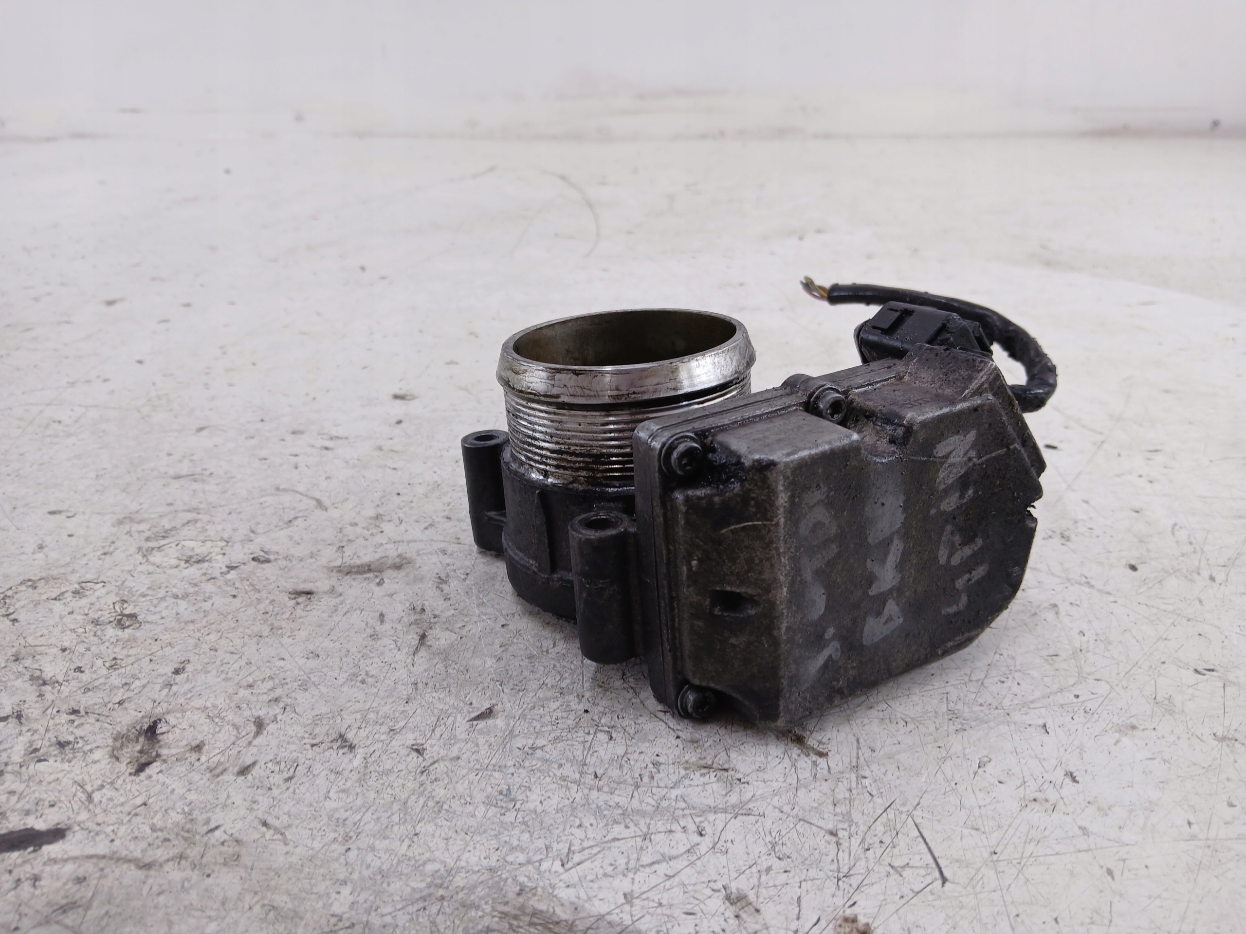 AUDI A6 C6 A4 B7 3.0 TDI Valvola a farfalla 8E0145950D