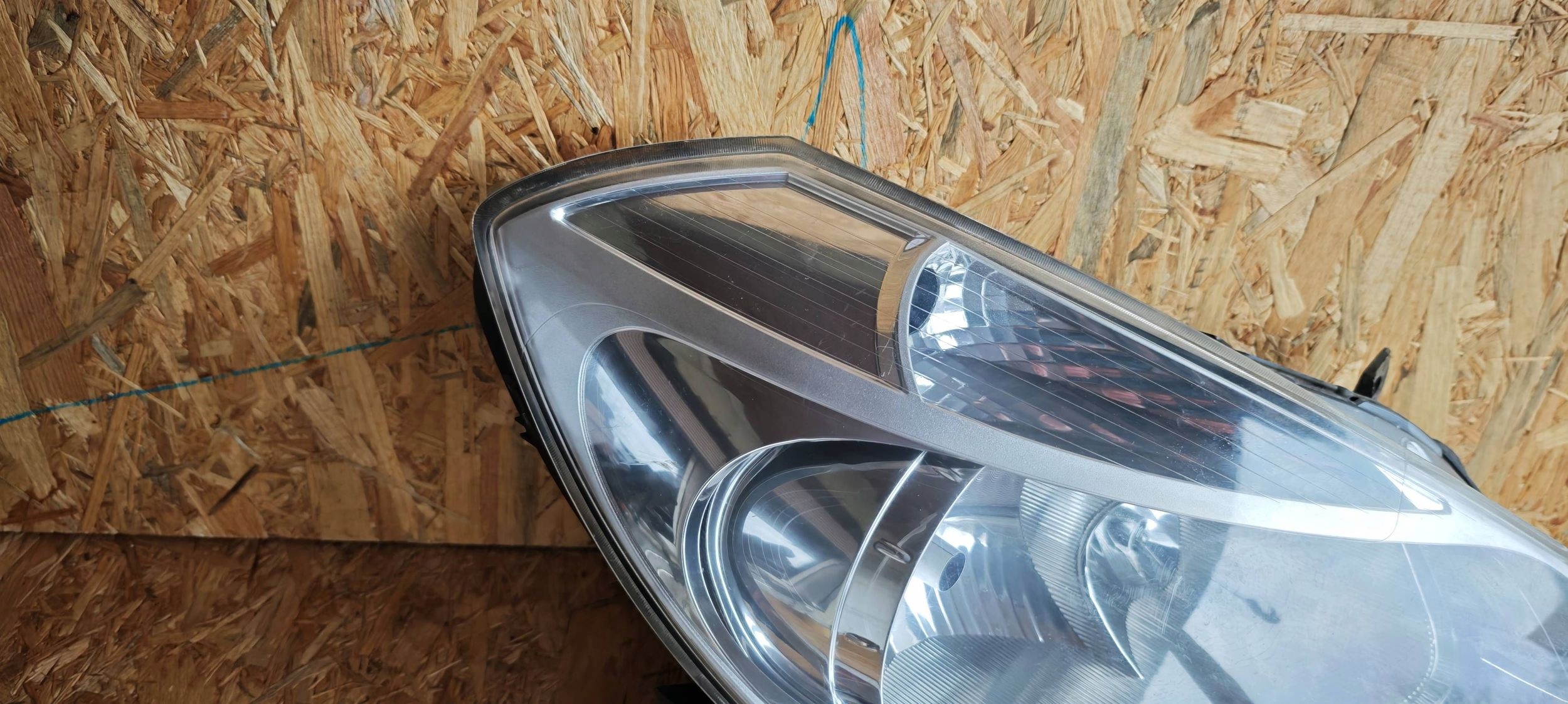 Reflektor vorne Seite rechts Renault Clio III