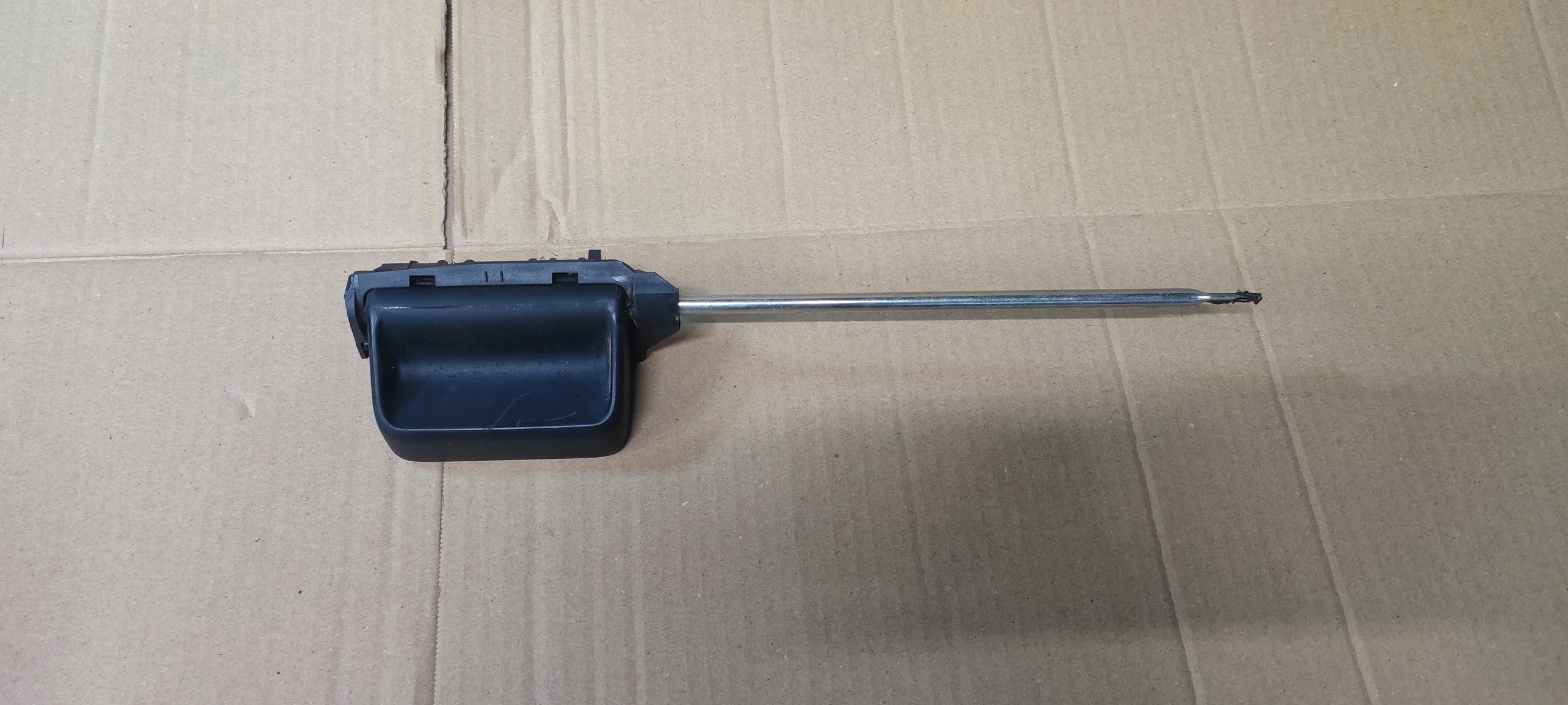 VW CADDY III LIFT 10-15r. handle inner door right rear part