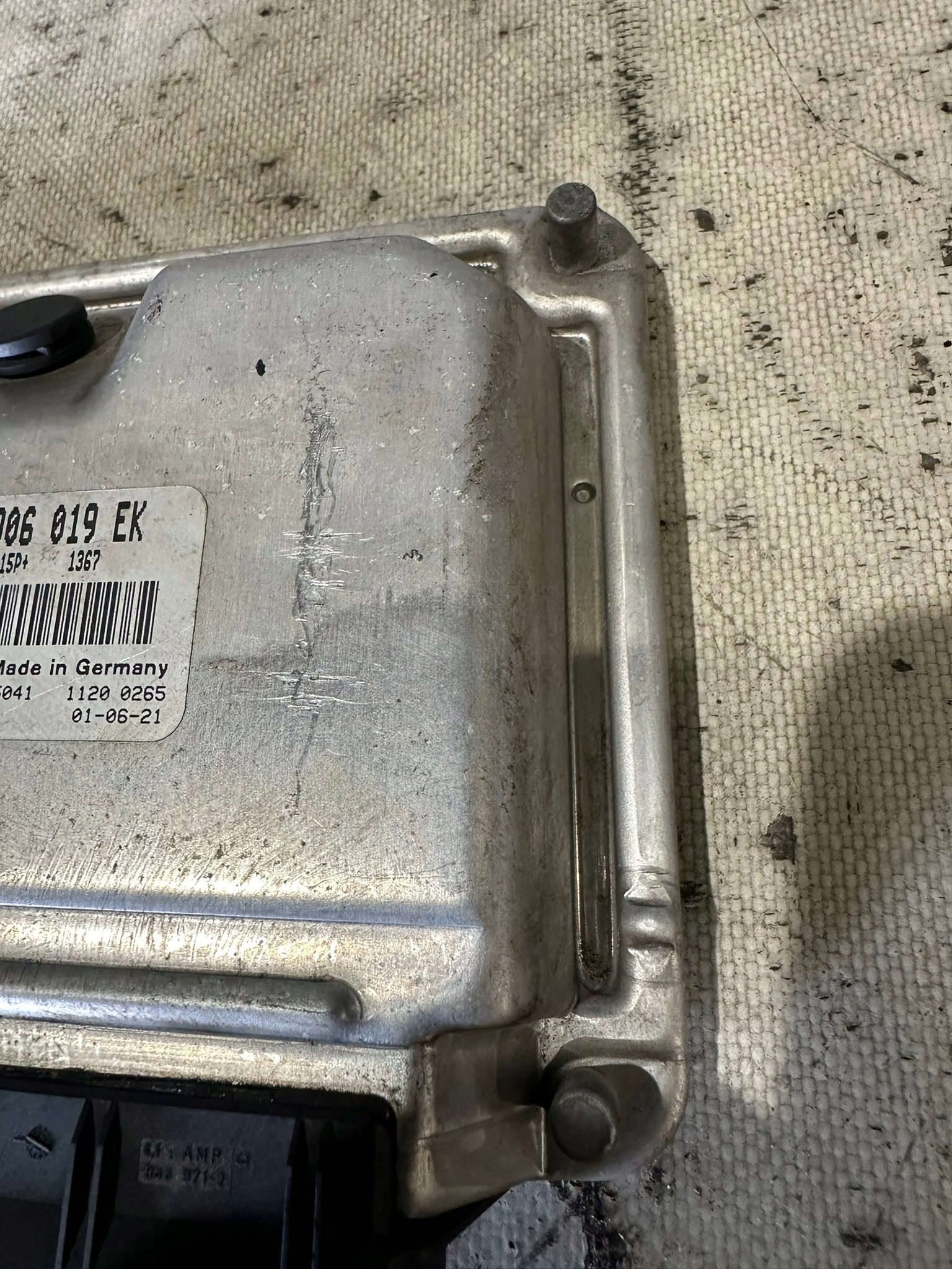 control unit computer of the engine VOLKSWAGEN VW PASSAT B5 1.9TDI 038906019EK