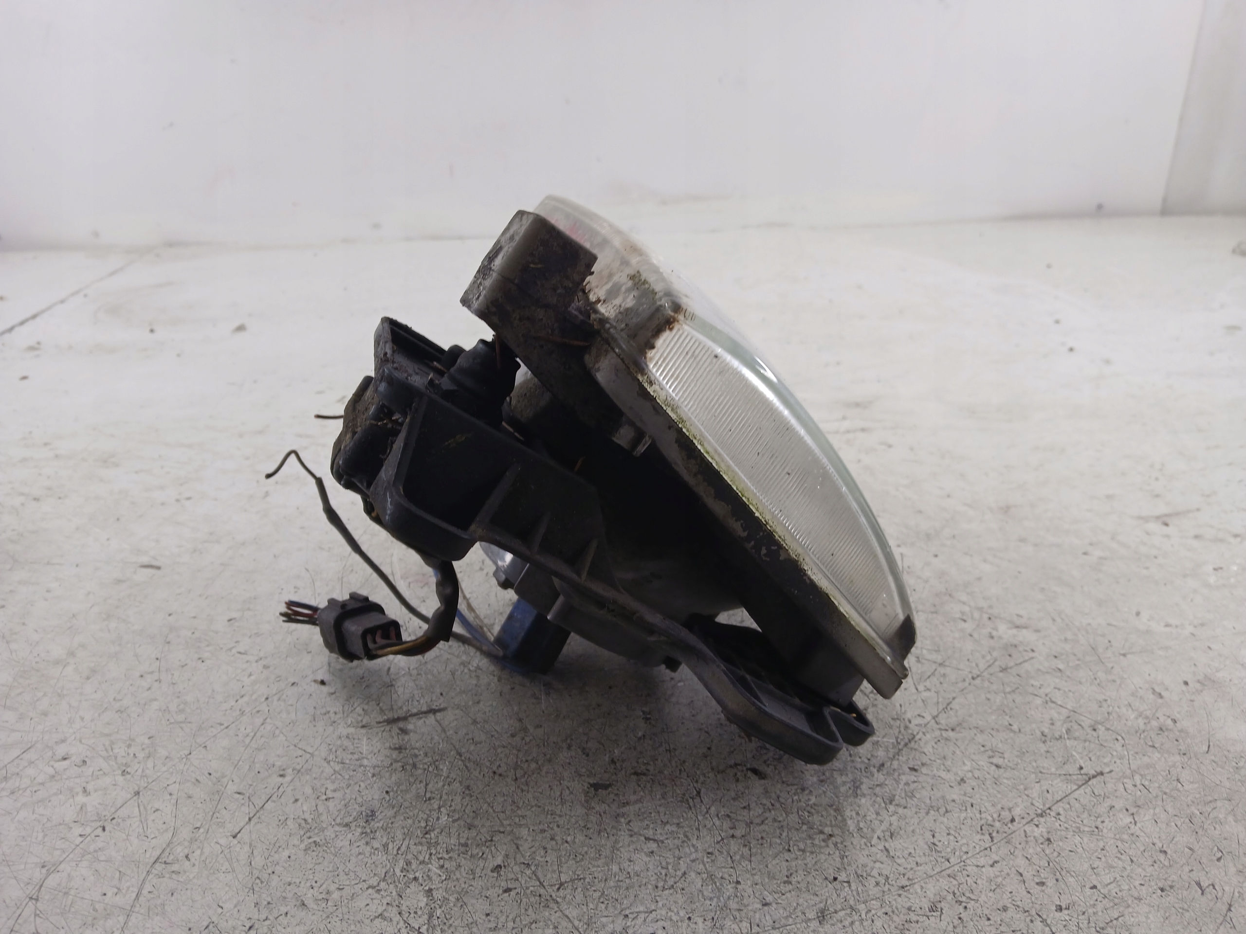 NISSAN NAVARA D22 light left front EUROPA