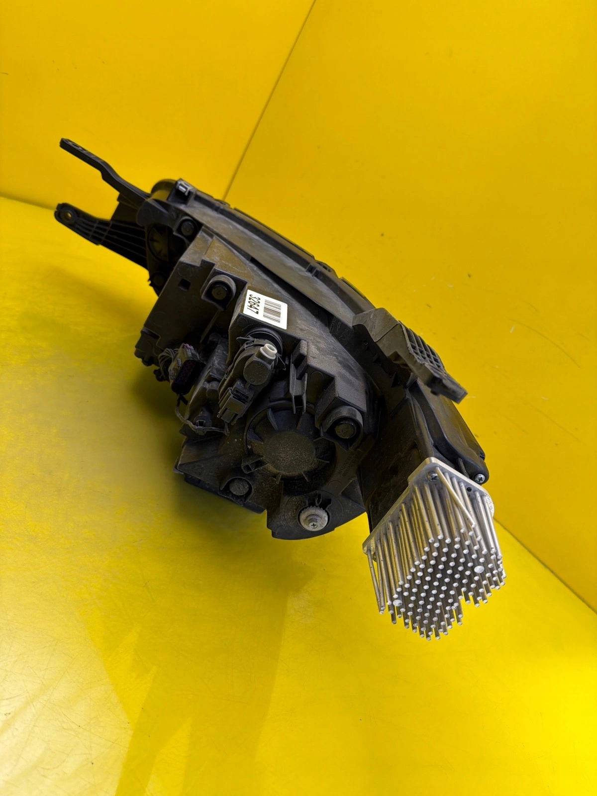 light right front MG ZS SUV Lift 19-24 11275386 Led