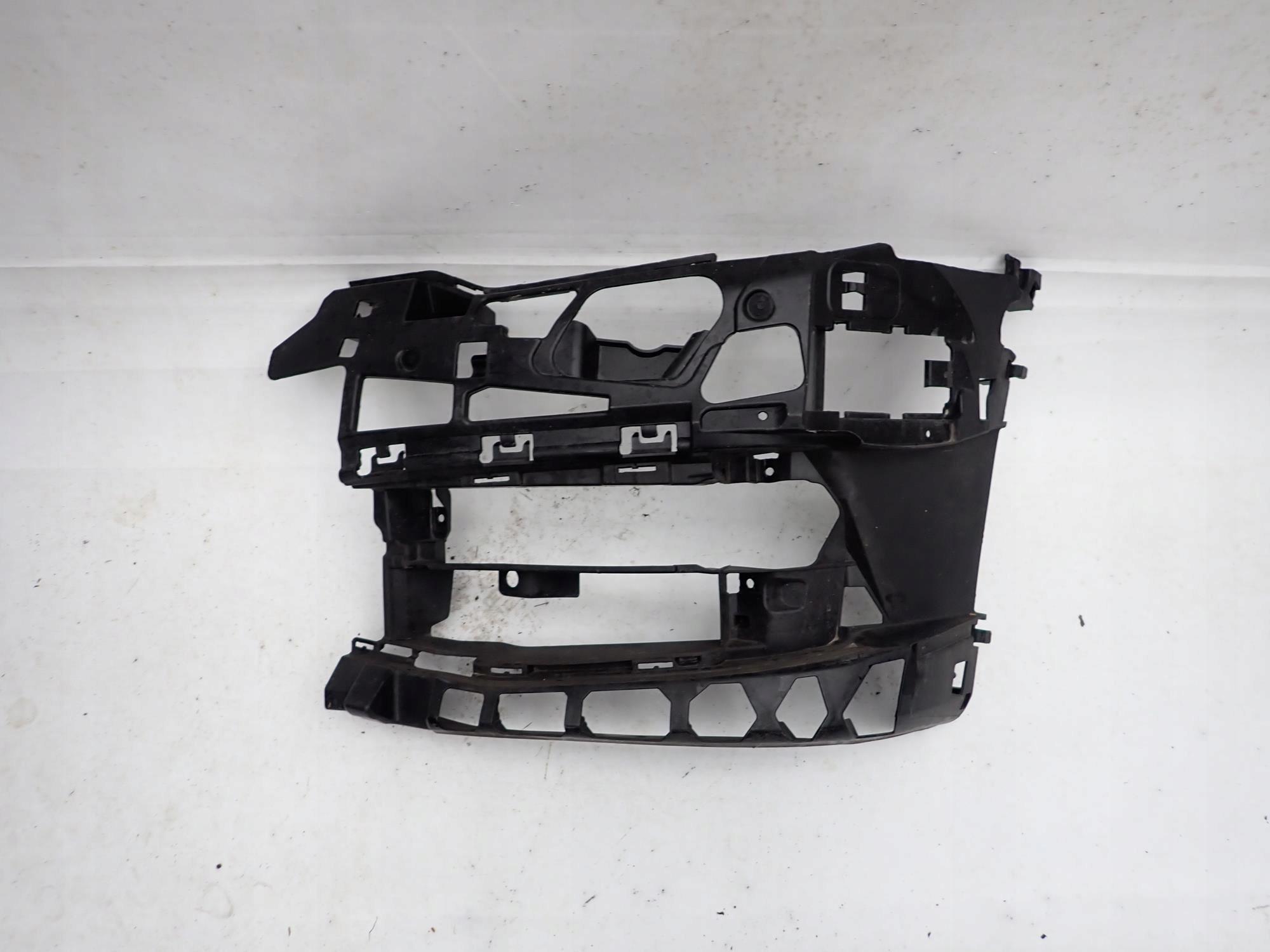 BMW 5 G30 G31 17-20 holder support left front front