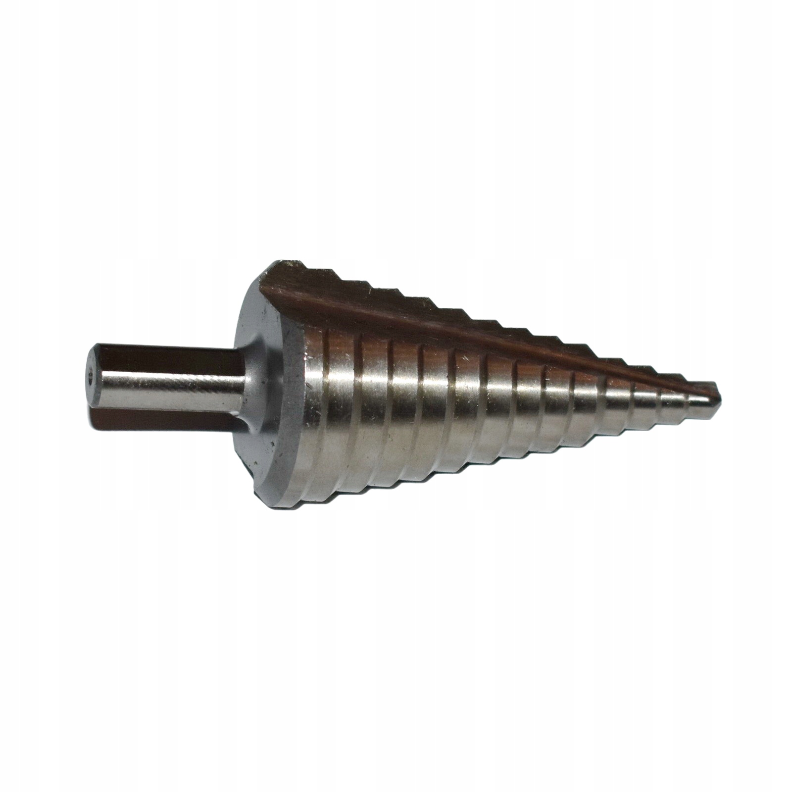 Vrták Hss 6-37 mm – stupňovitý vánoční stromek pro tenké plechy