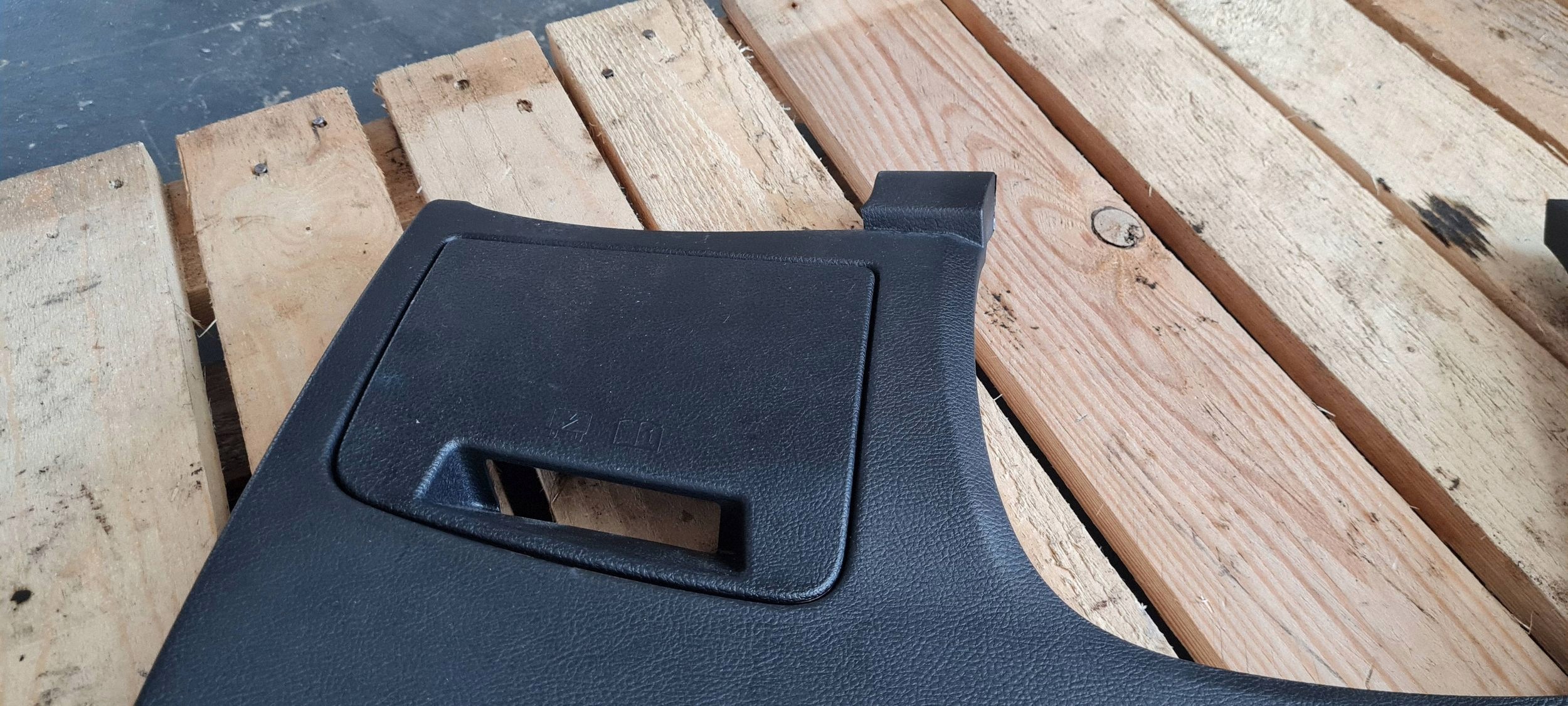 Ford Edge II 2020 ST LIFT cover below steering wheel, ELEMENT EM2BR044F08A