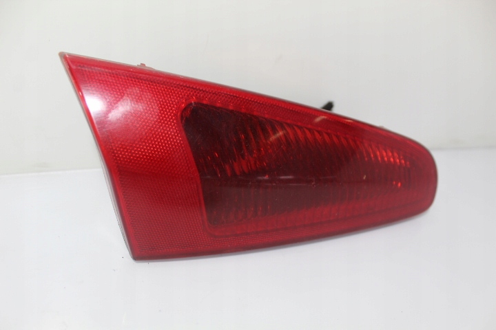фонарь левый в багажнике ALFA ROMEO 147