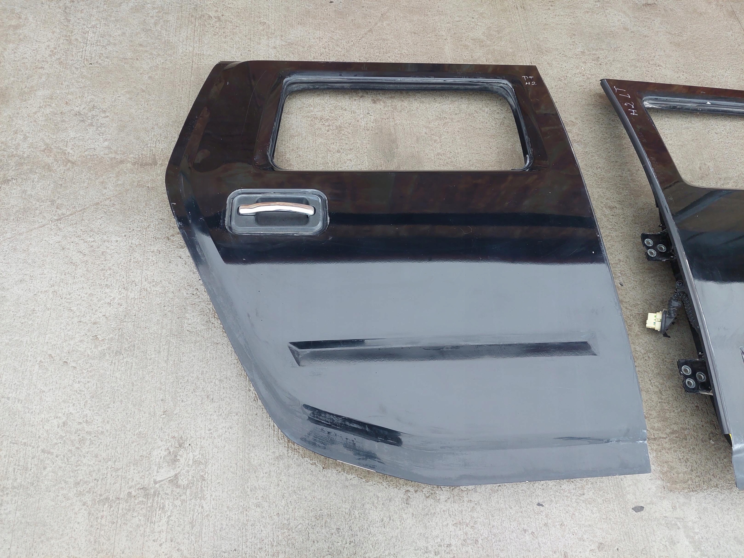 door rear part left right rear. left right complete HUMMER H2