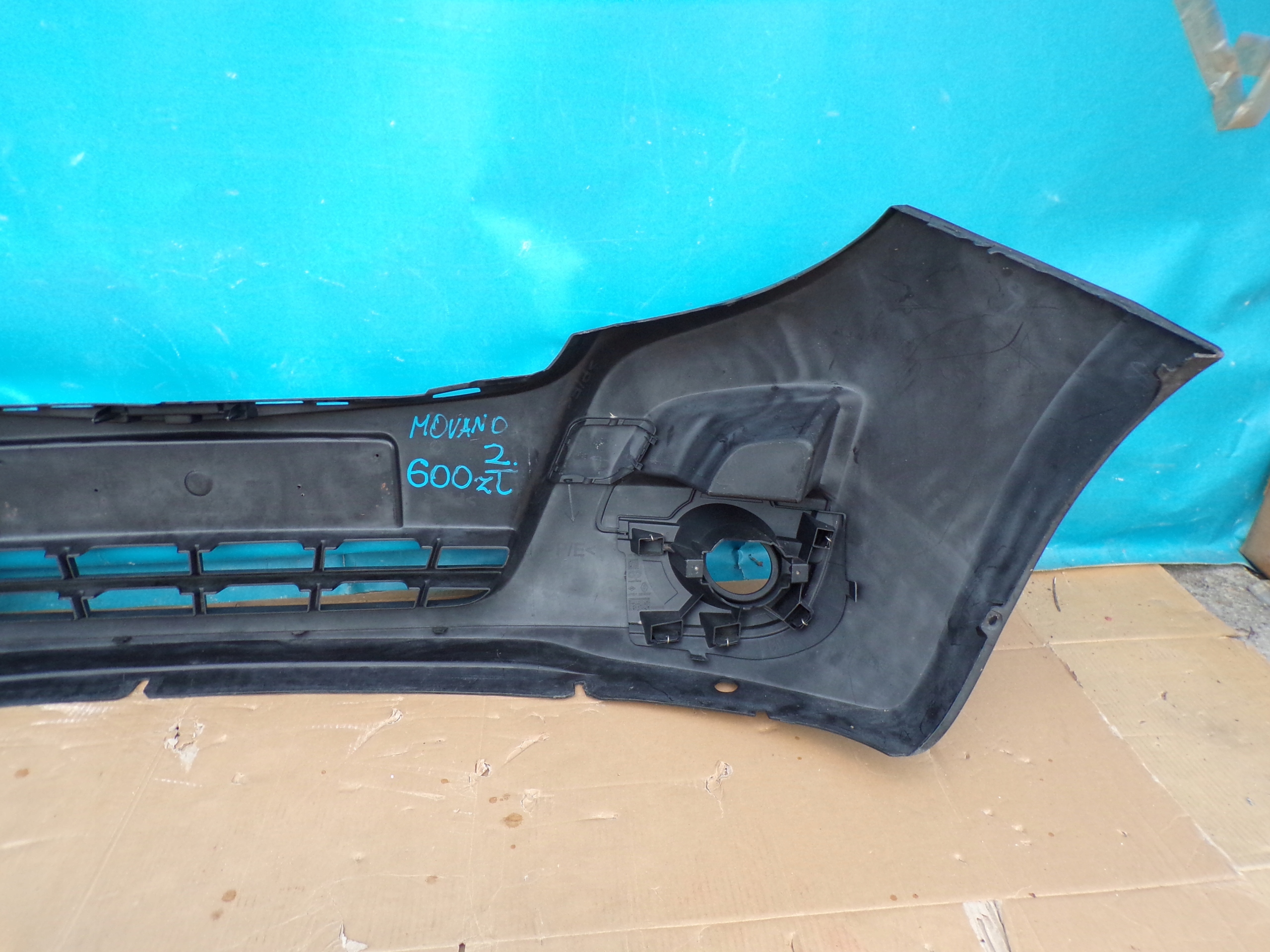 Opel MOVANO 3 10 - bumper front front original fog lights