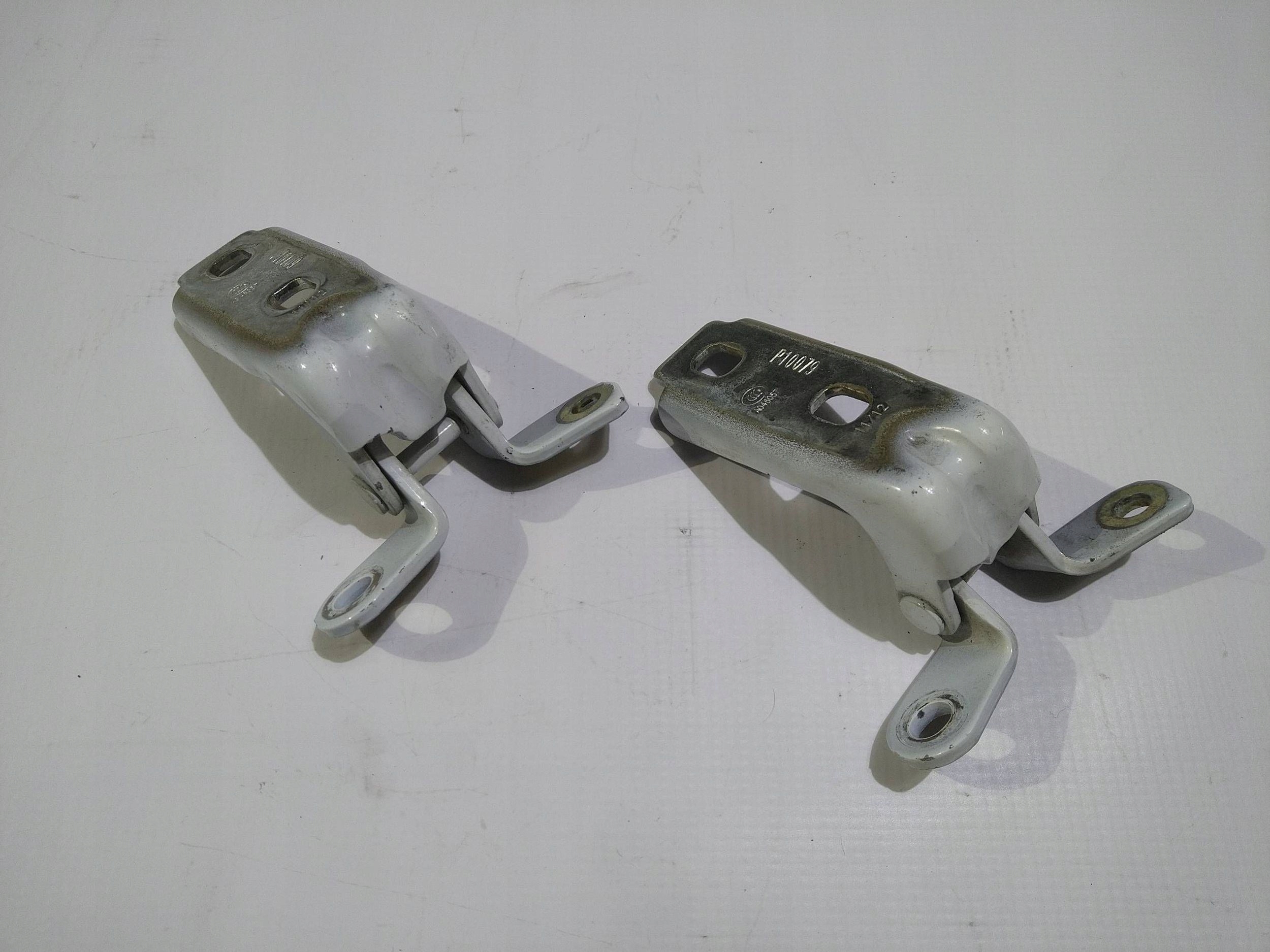 hinges hinge door right left komplet right bialy Chevrolet Camaro 2009r