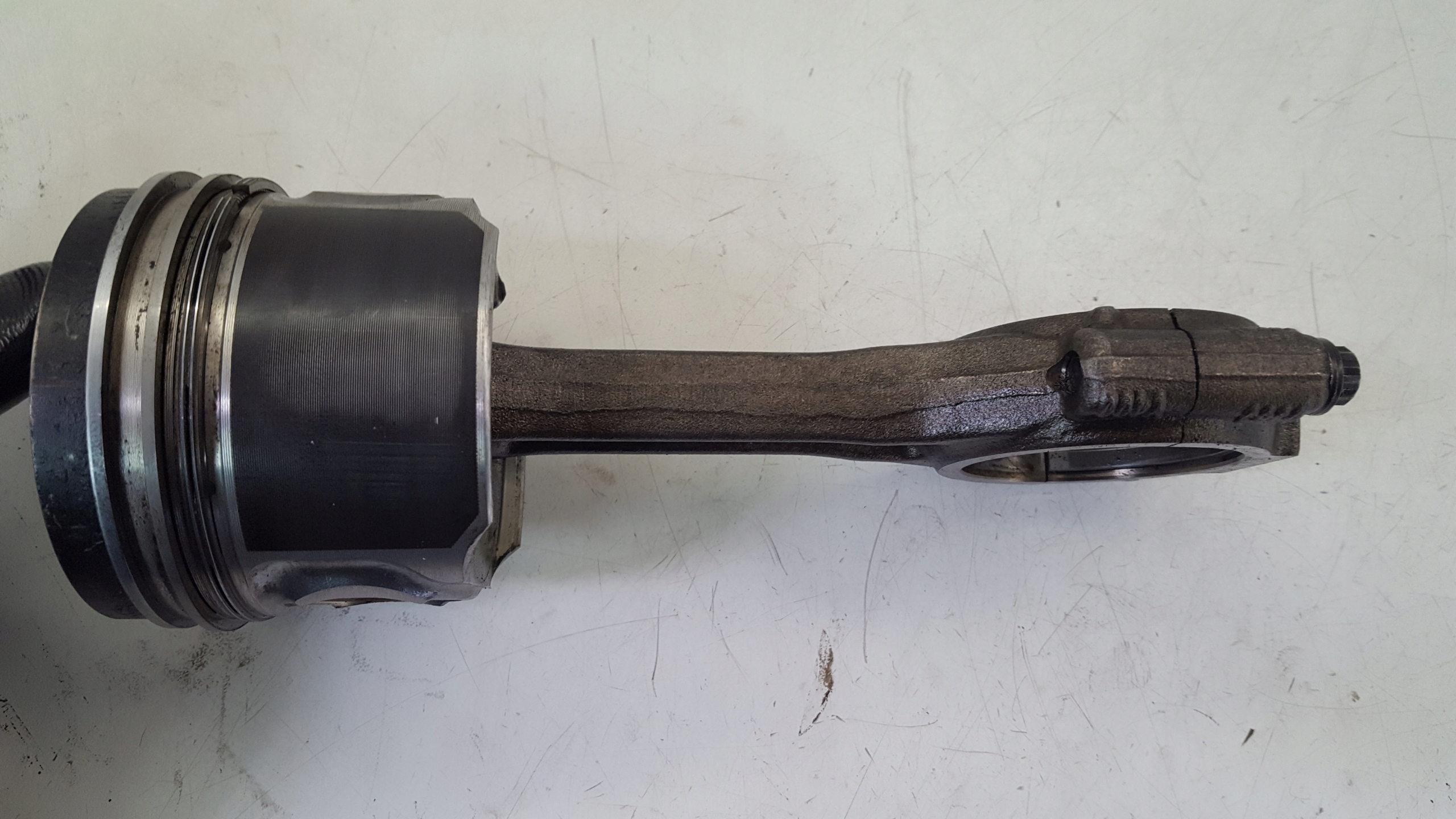 piston connecting rod VW T5