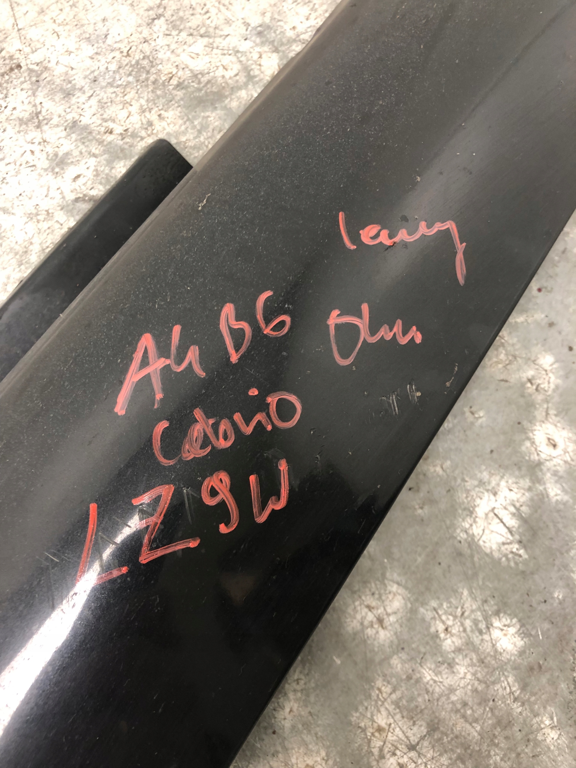 moulding threshold left AUDI A4 B6 CABRIO 8H0853859 LZ9W